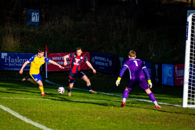 20260110 WhitehillBordonFC-LocksHeath-070.jpg