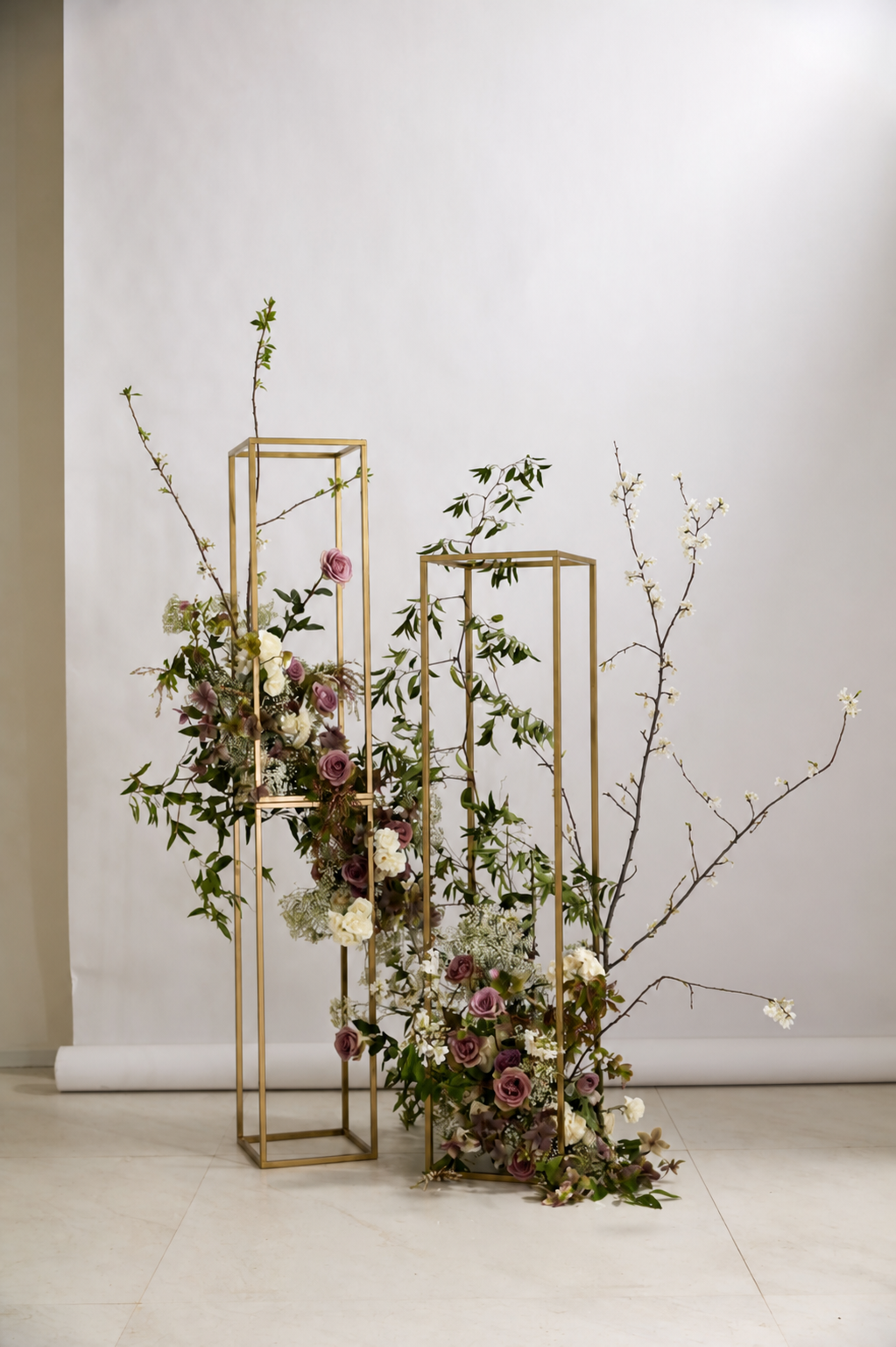 gold pedestal 1.jpg