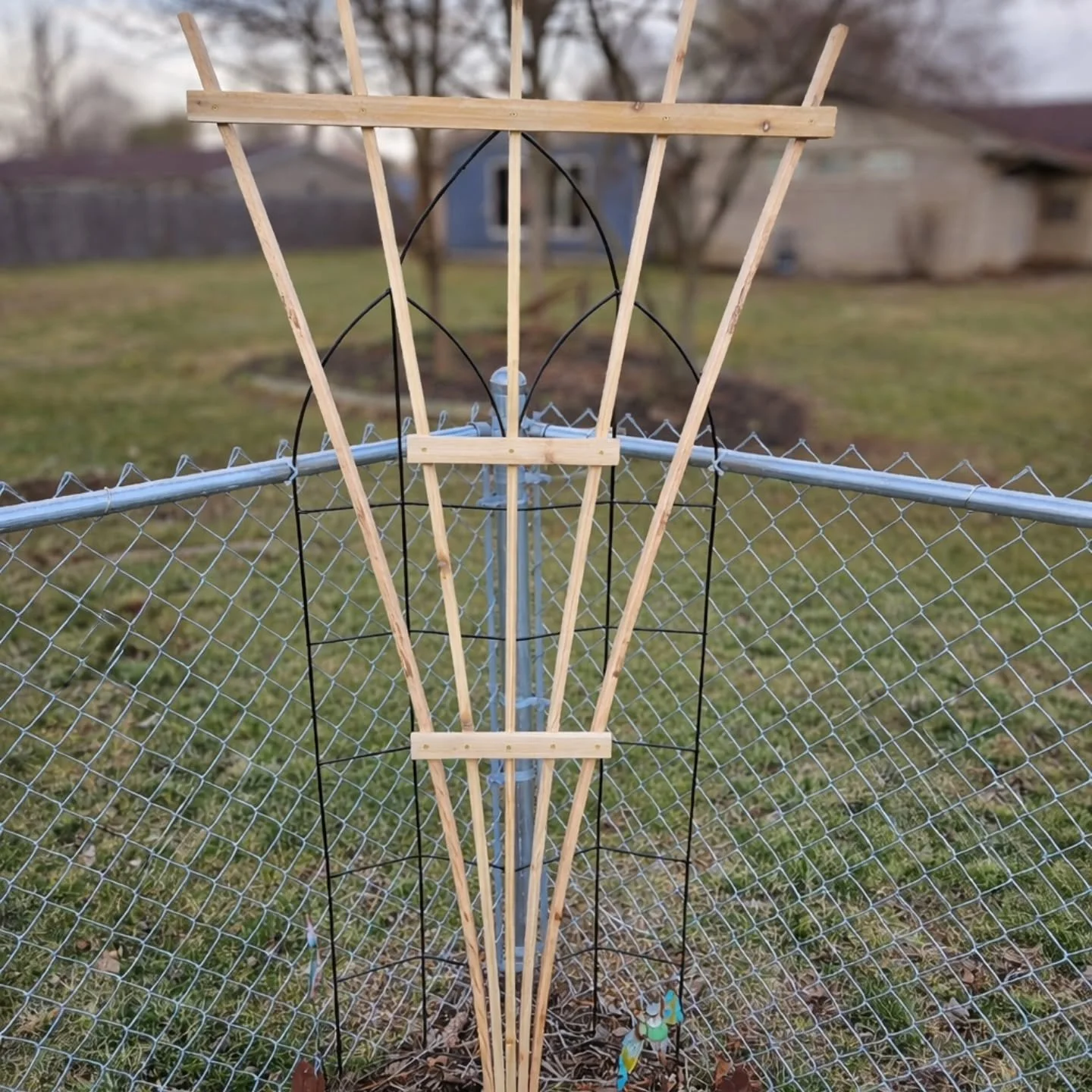 Who else is ready for Spring? This taste of warmer weather seemed like a great time to build out a few garden trellises. These are made from weather and rot resistant cedar, and make a great addition anywhere you want something to climb. Reach out if