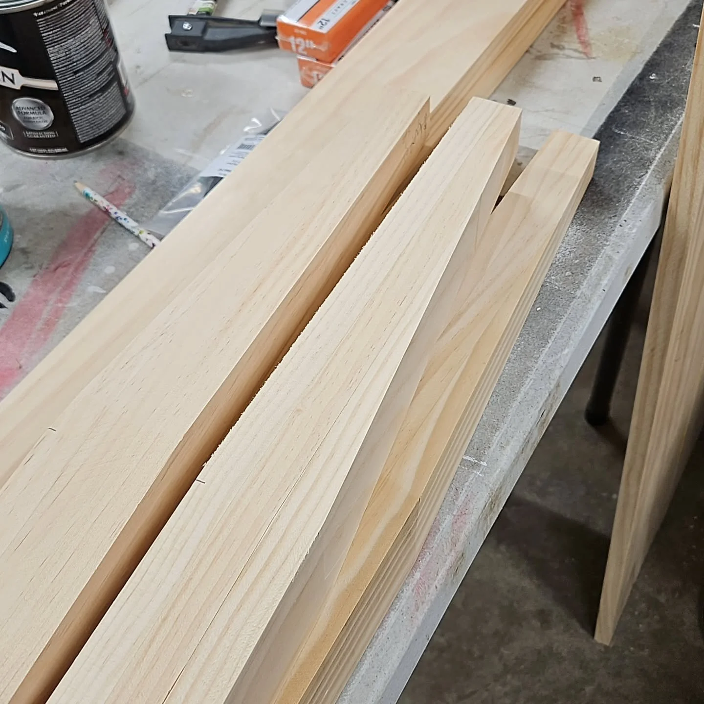 My first time attempting tapered legs. I'll give myself a B+ on them 🙂

#woodworking #technique #taper #legs #neverstoplearning