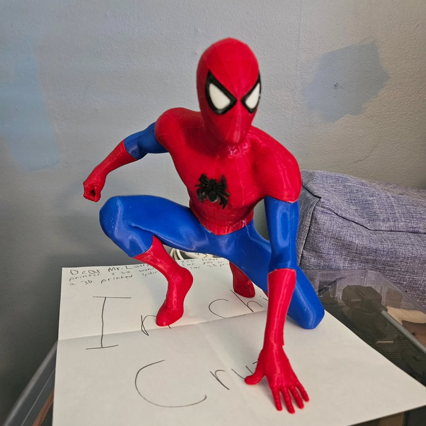 A fine young man from our neighborhood hand delivered a hand written note to me this week, asking me if I could 3D print him a Spider man. 

How could I say no to that?

I think my response was appropriate 🙂

#blessed #goodjobparents #goodkids #neig