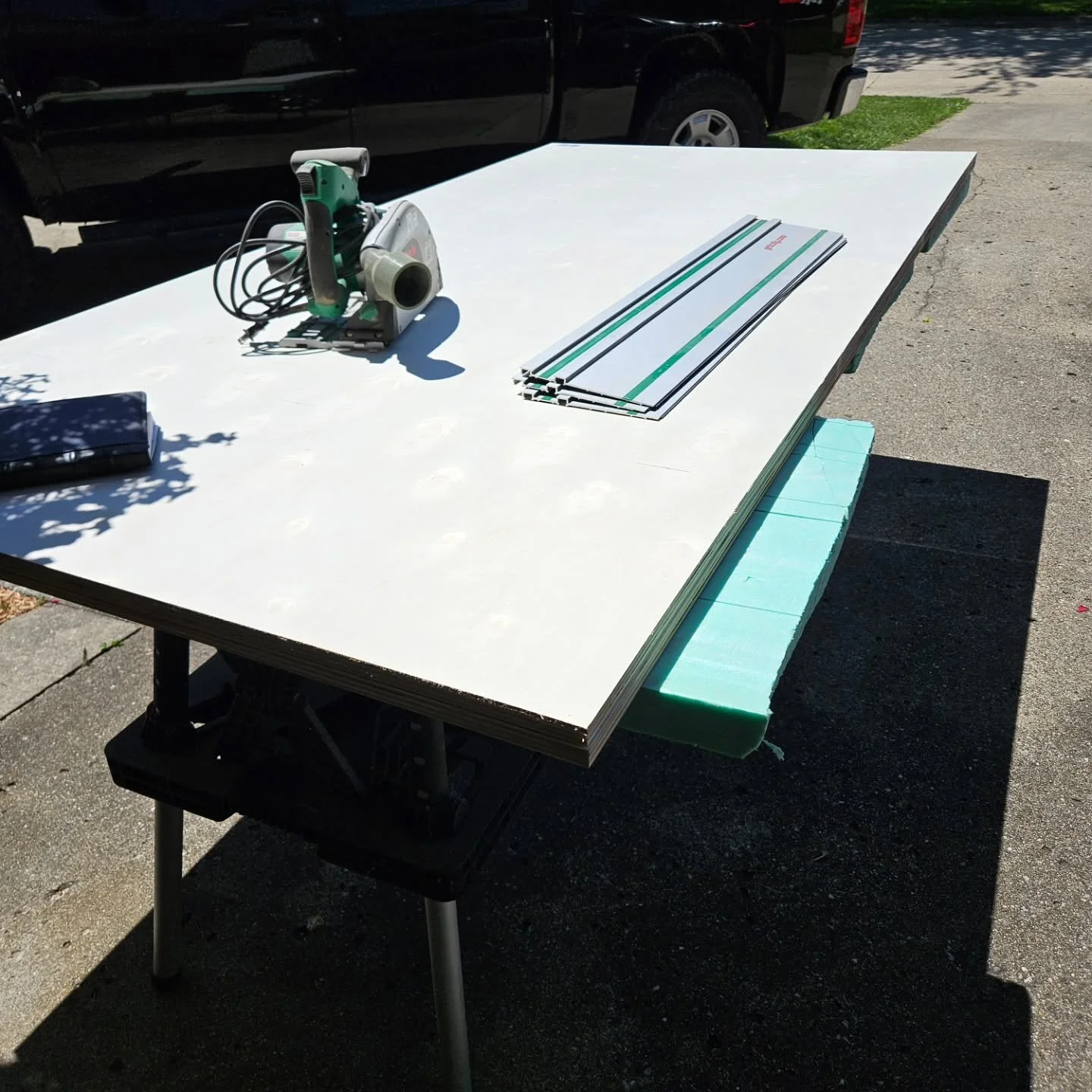 Sunshine and sawdust! A great combination on a Saturday afternoon. 

This next one will be a little more utility, but that's what the client asked for. Time to start assembling all these panels!

#plywood #utility #functional #sunshine #sawdust 

Tha