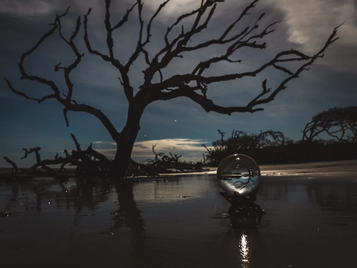 Glass ball reflection I