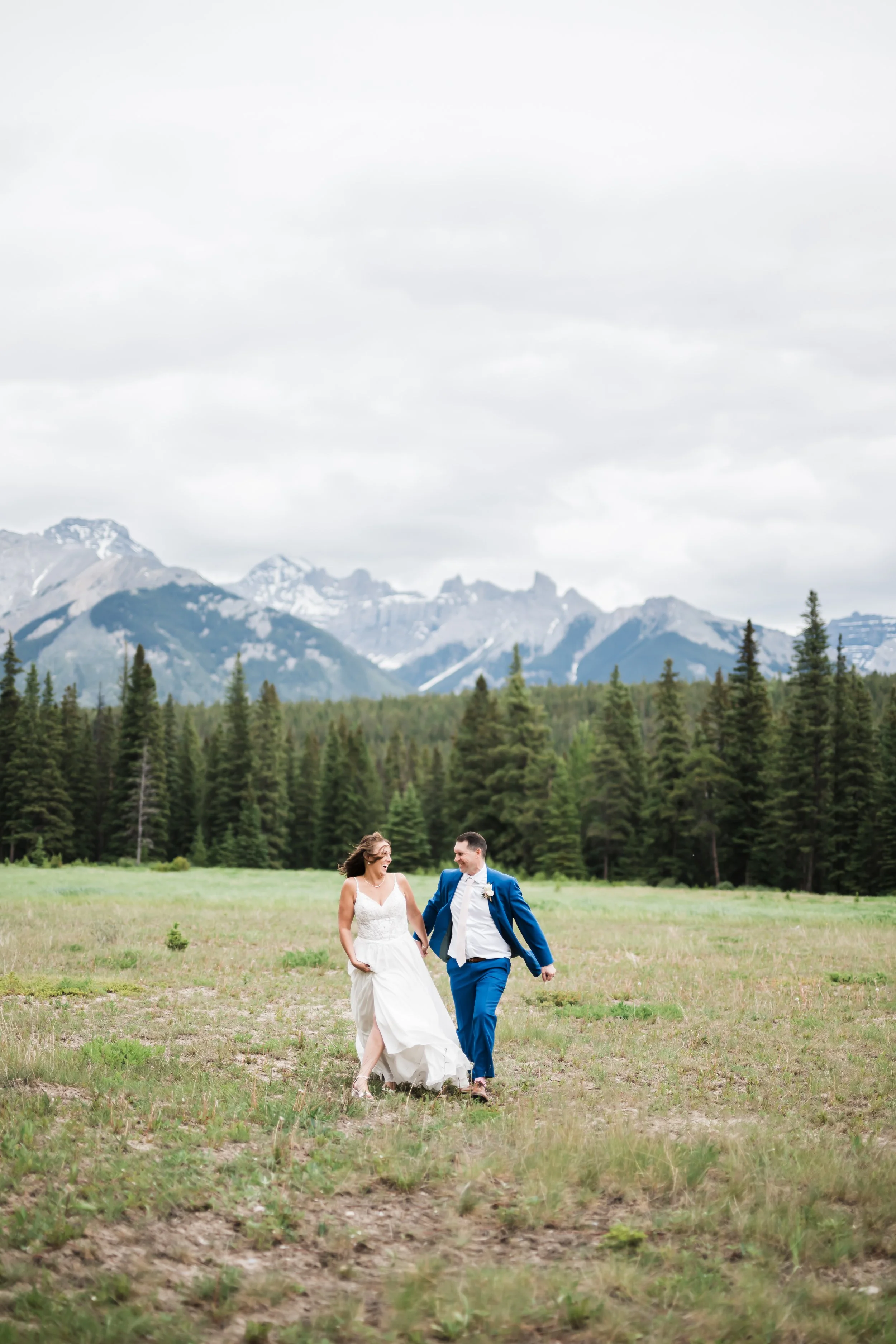 P&R_CalgaryWeddingPhotographer-50.jpeg
