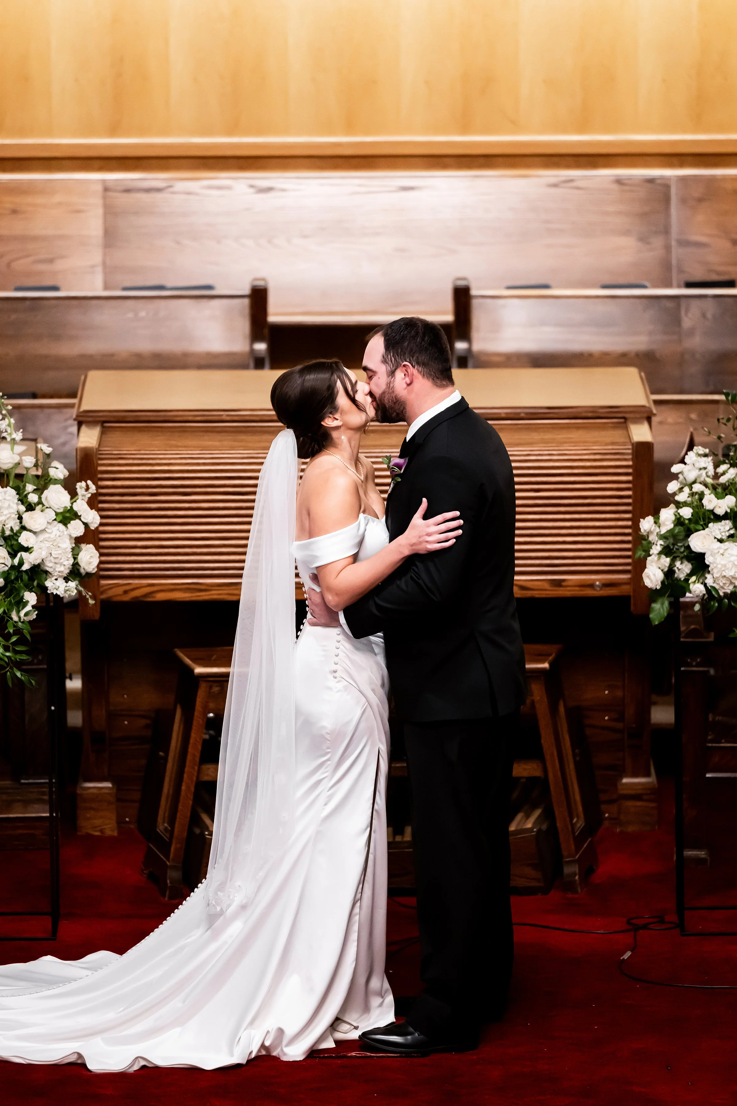 Romantic and refined editorial wedding photography for Calgary couples and destination weddings.