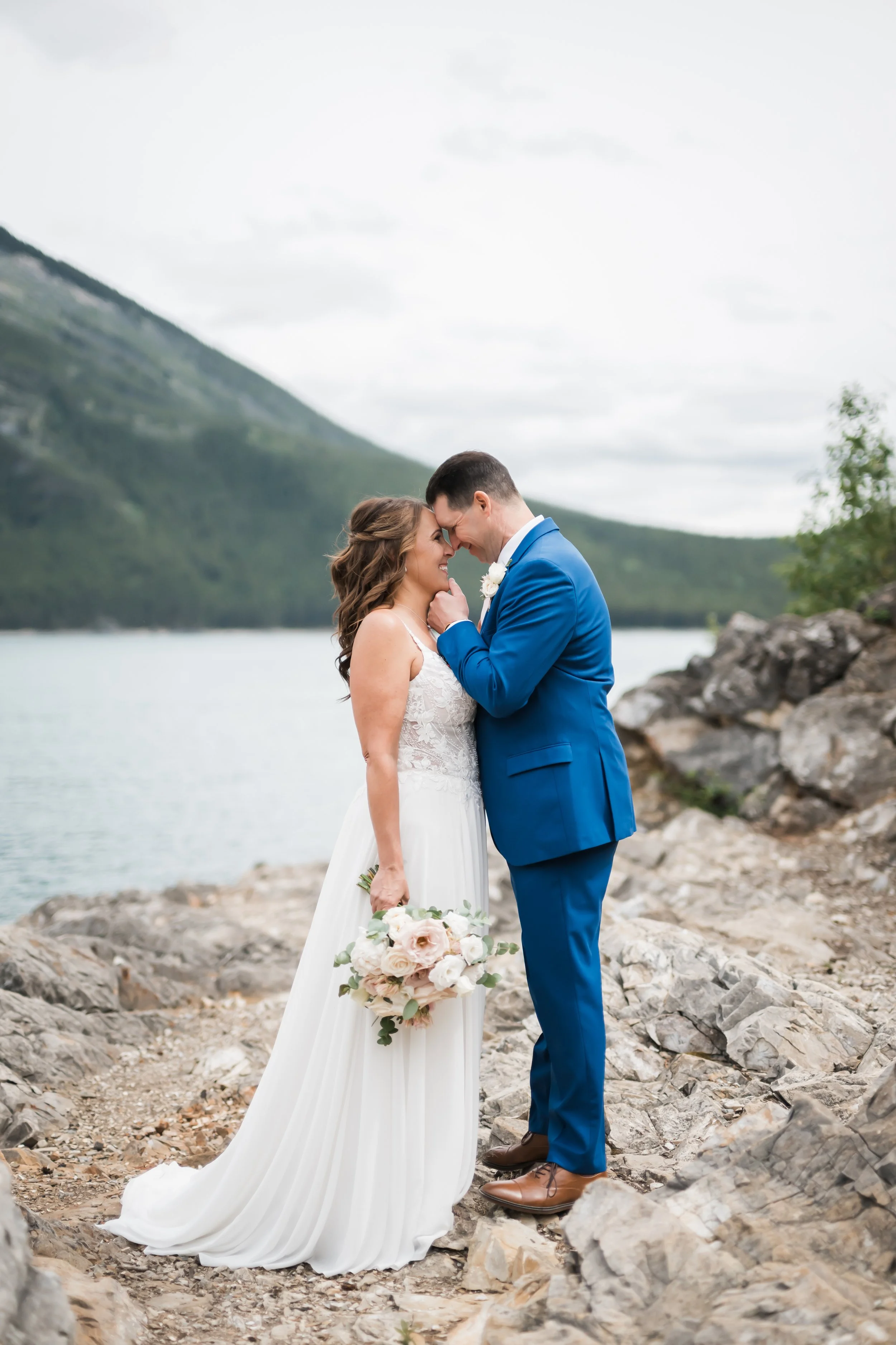 P&R_CalgaryWeddingPhotographer-72.jpeg