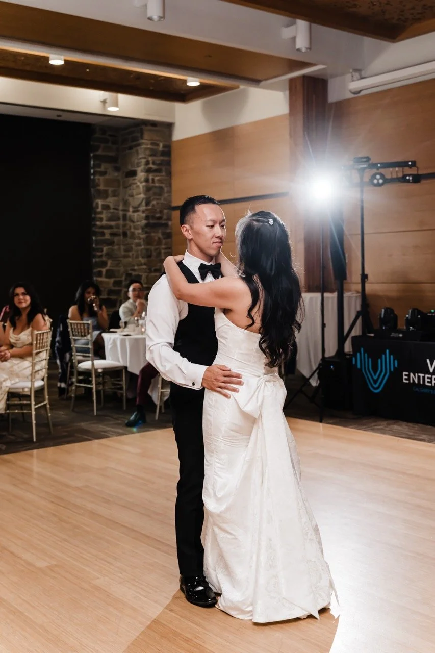 T&C_Sneakpeeks_CalgaryWeddingPhotographer-75 Large.jpeg