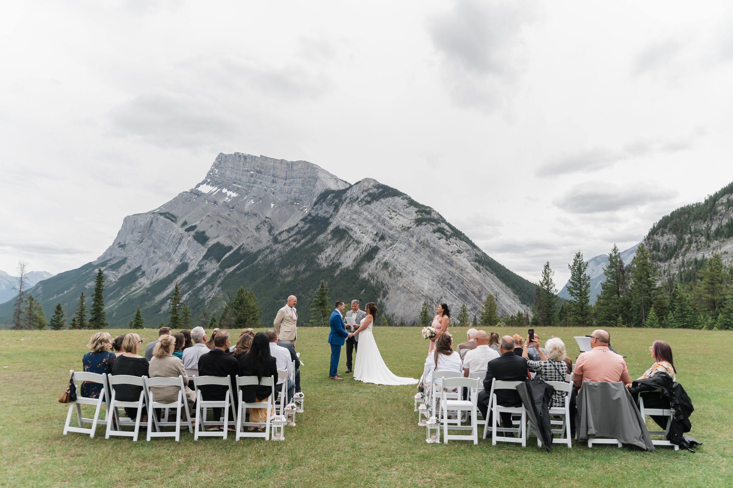 P&R_CalgaryWeddingPhotographer-3.jpeg