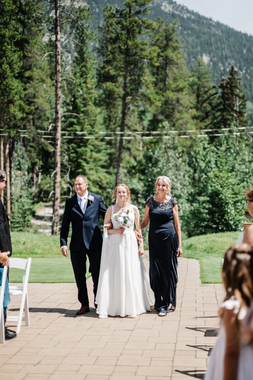 S&B_CalgaryWeddingPhotographer-135 Large.jpeg