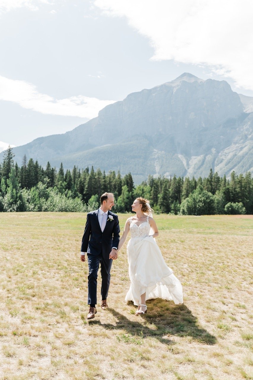 S&B_CalgaryWeddingPhotographer-425 Large.jpeg