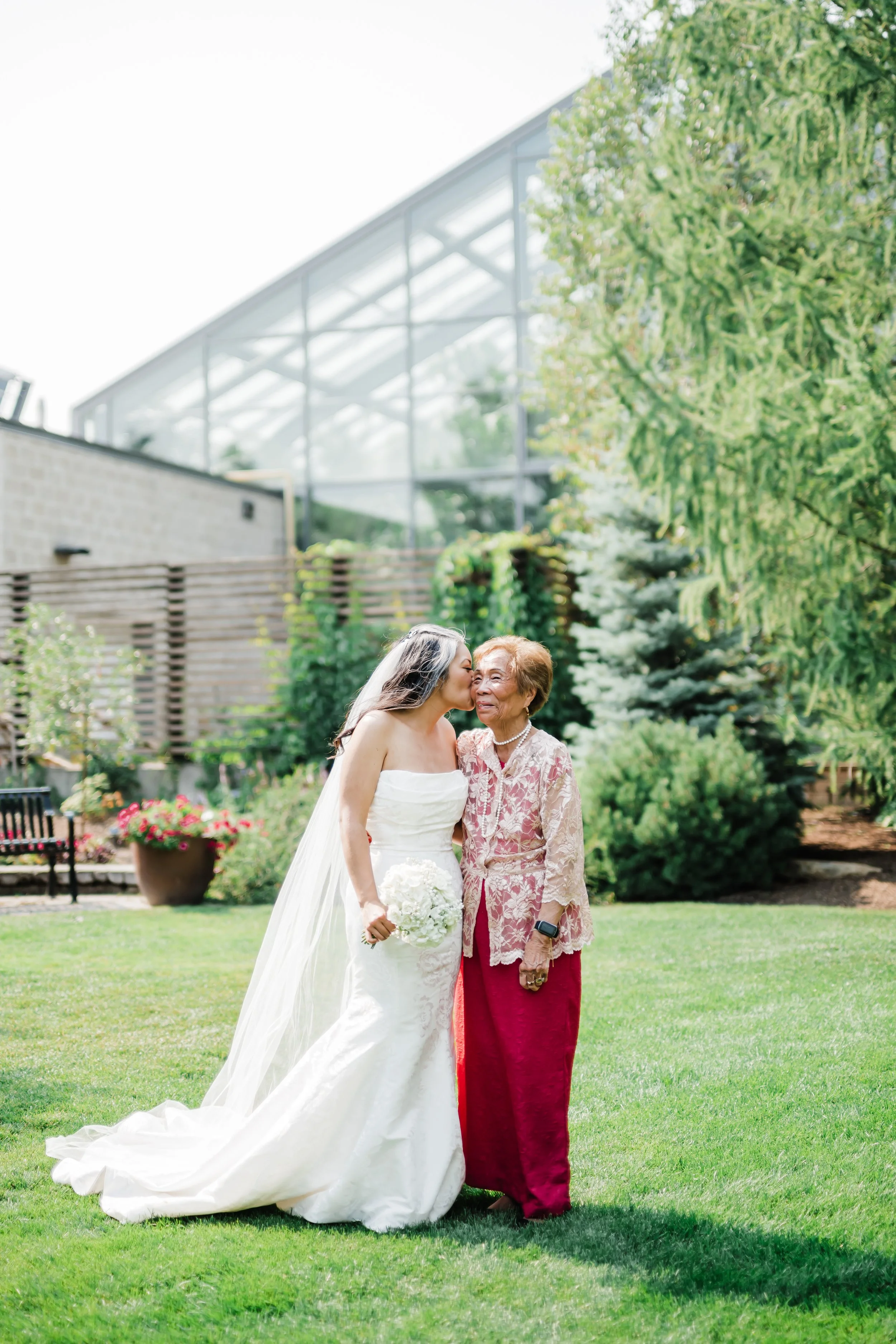 T&C_CalgaryWeddingPhotographer-371.jpeg