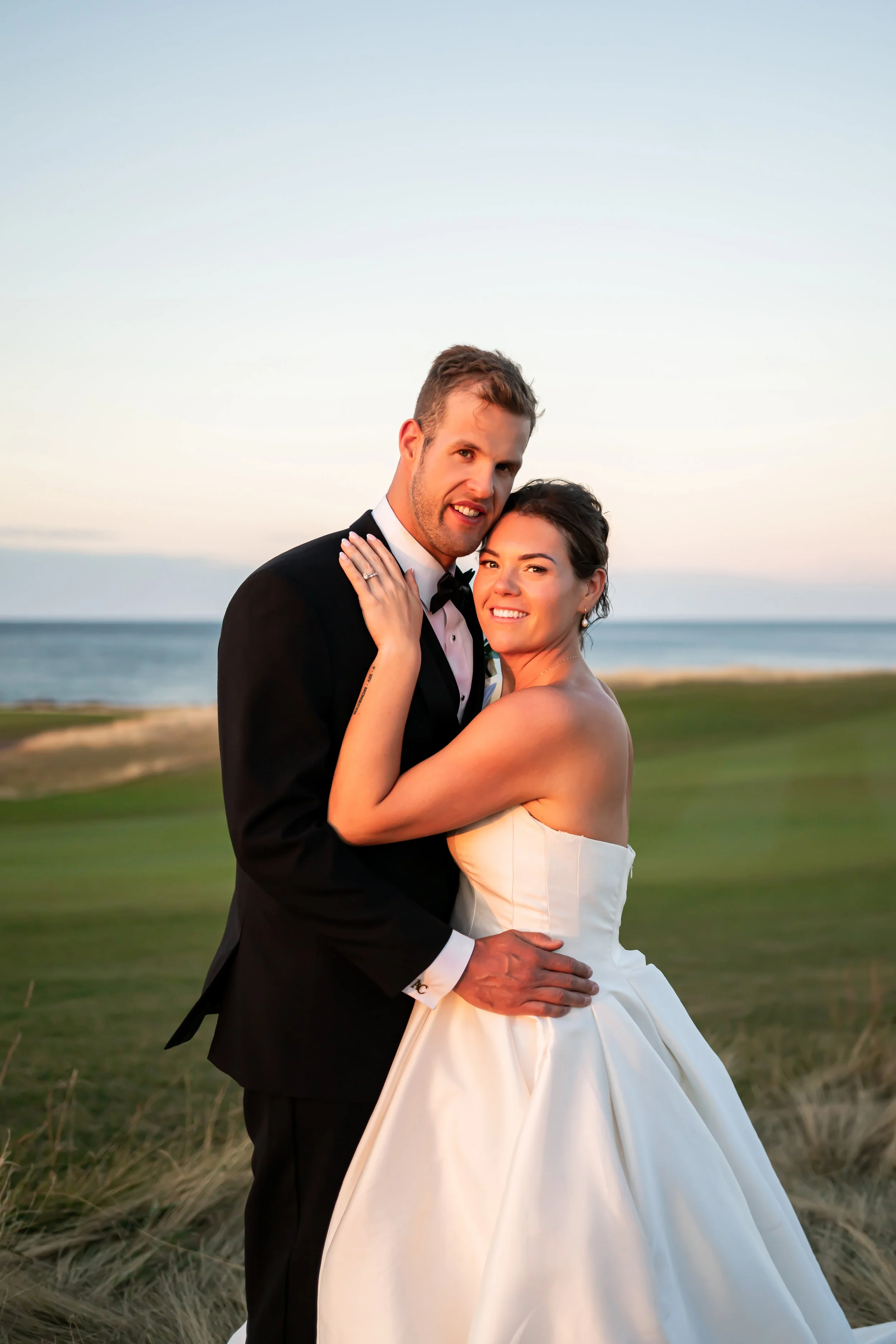 Calgary luxury wedding photographer capturing modern celebrations with timeless elegance