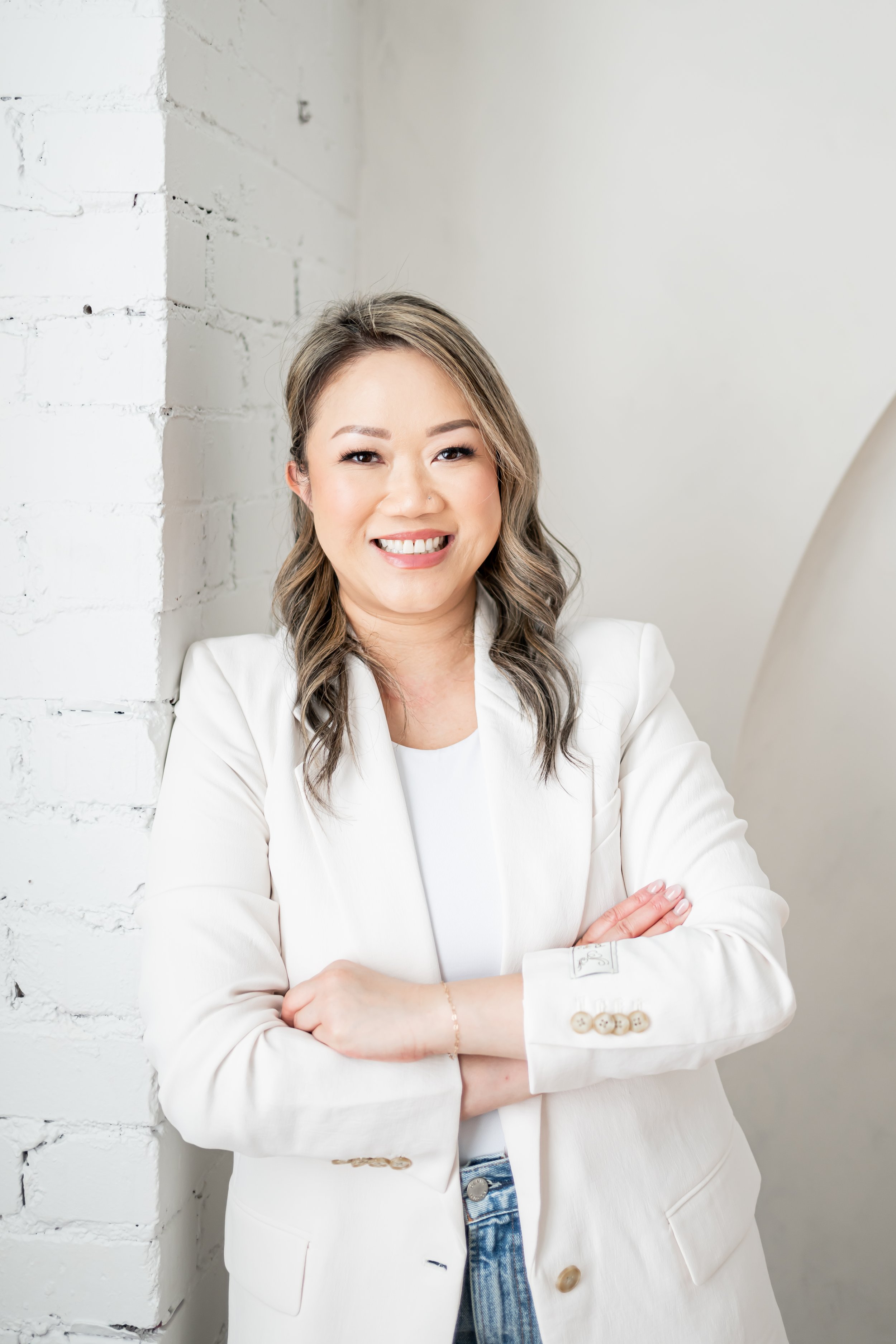 Professional headshots that feel confident, natural, and aligned with your brand. As a Calgary branding photographer, I create modern, editorial-style headshots for entrepreneurs, creatives, and professionals looking to elevate their online presence.