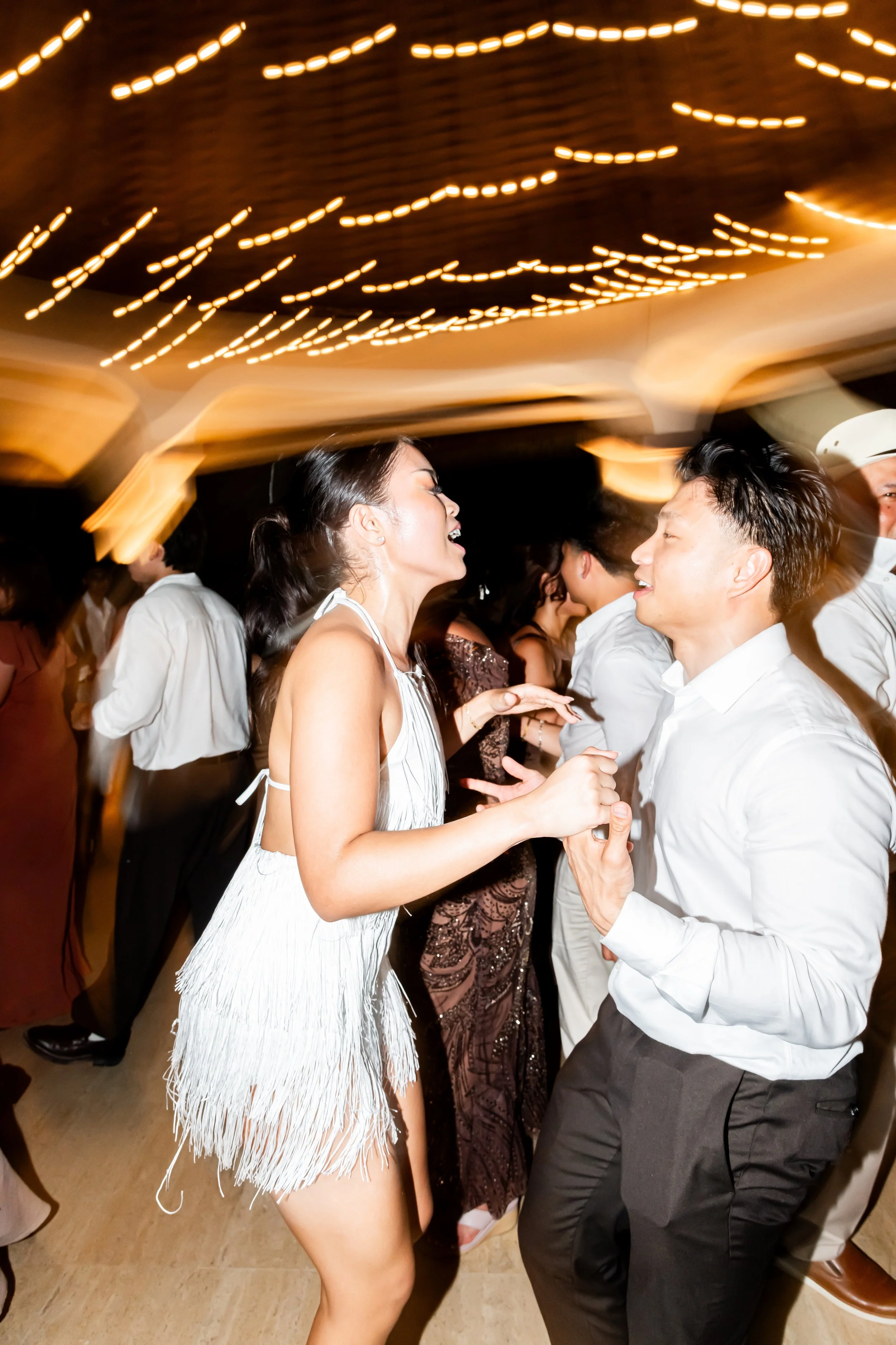 A&A_CalgaryWeddingPhotographer-1103.jpeg