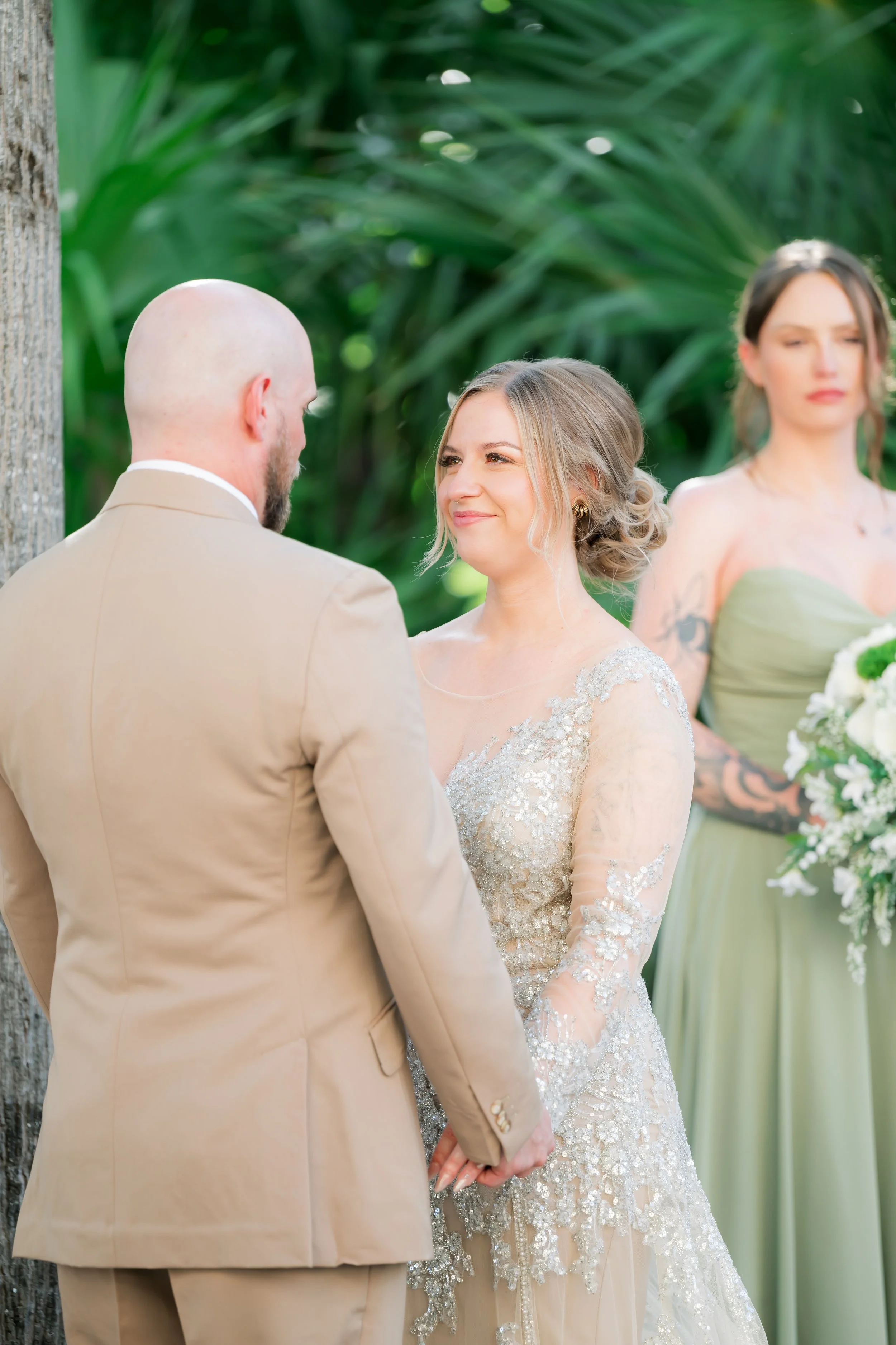 Authentic wedding photography focused on connection, emotion, and movement.