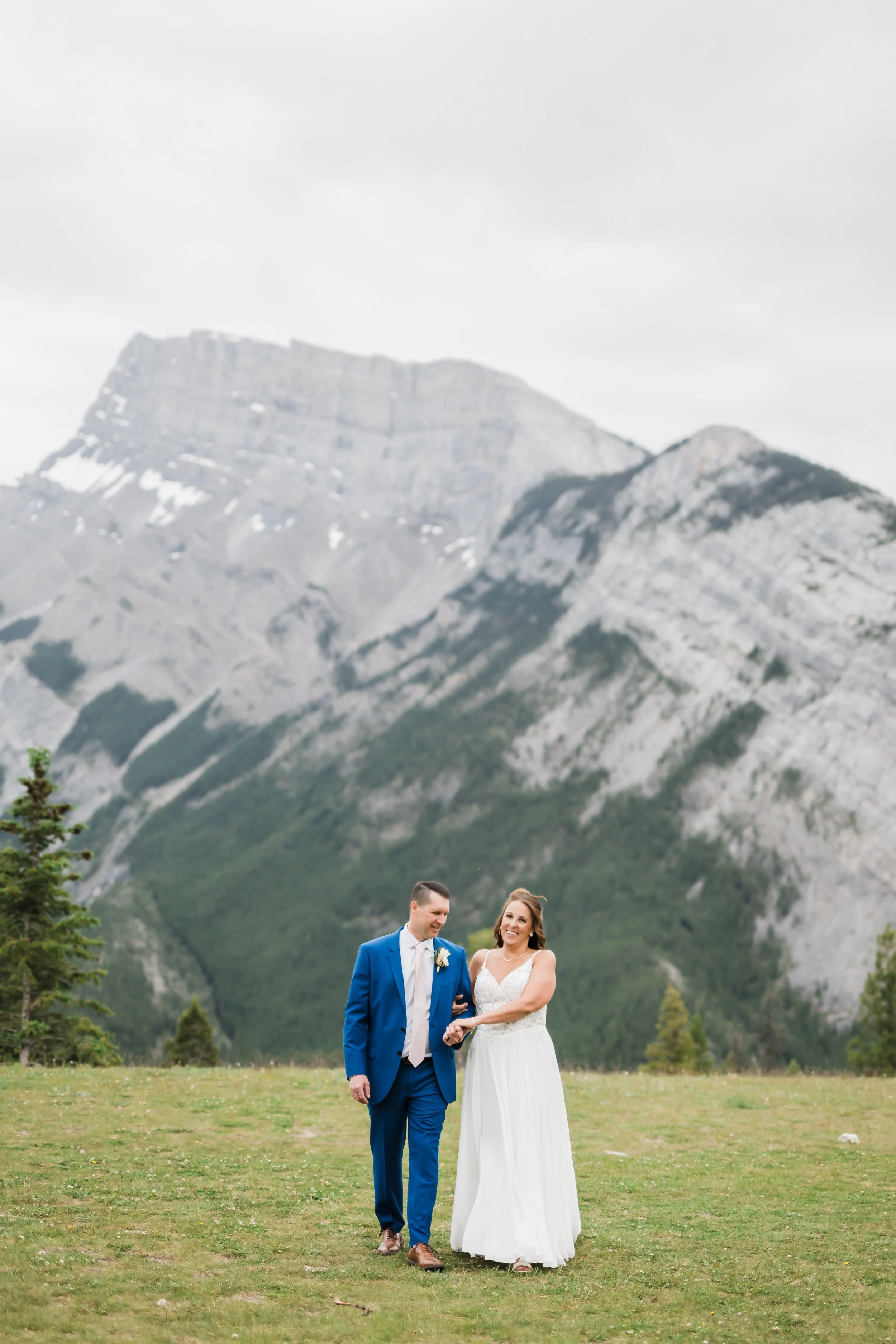 P&R_CalgaryWeddingPhotographer-29.jpeg