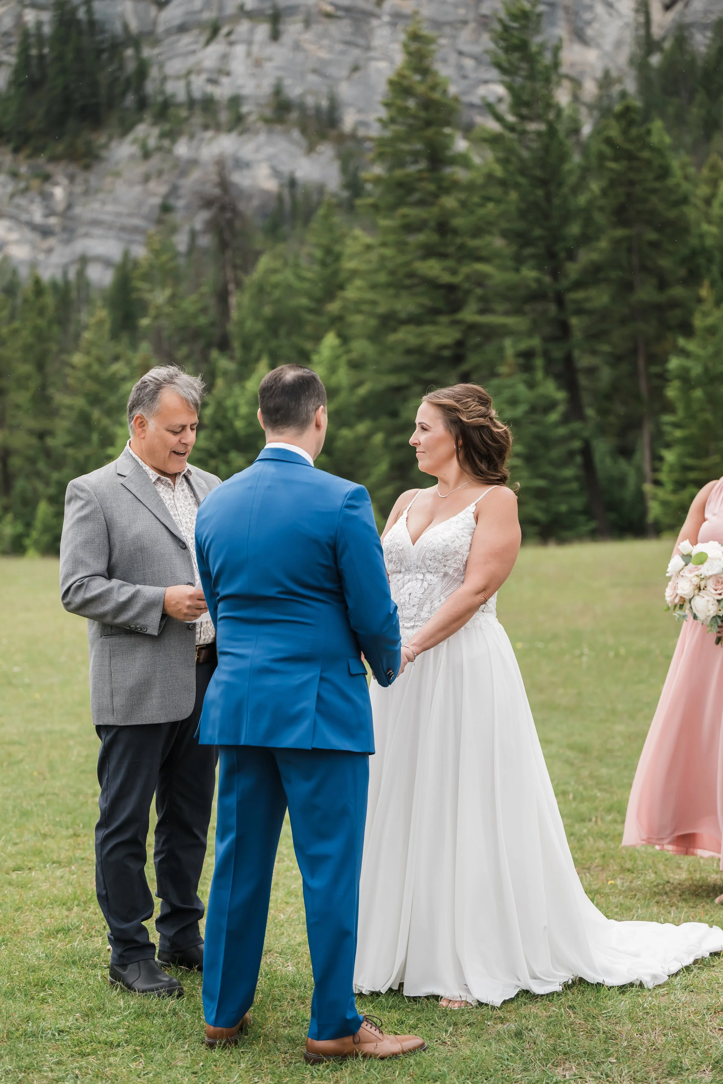 P&R_CalgaryWeddingPhotographer-7.jpeg