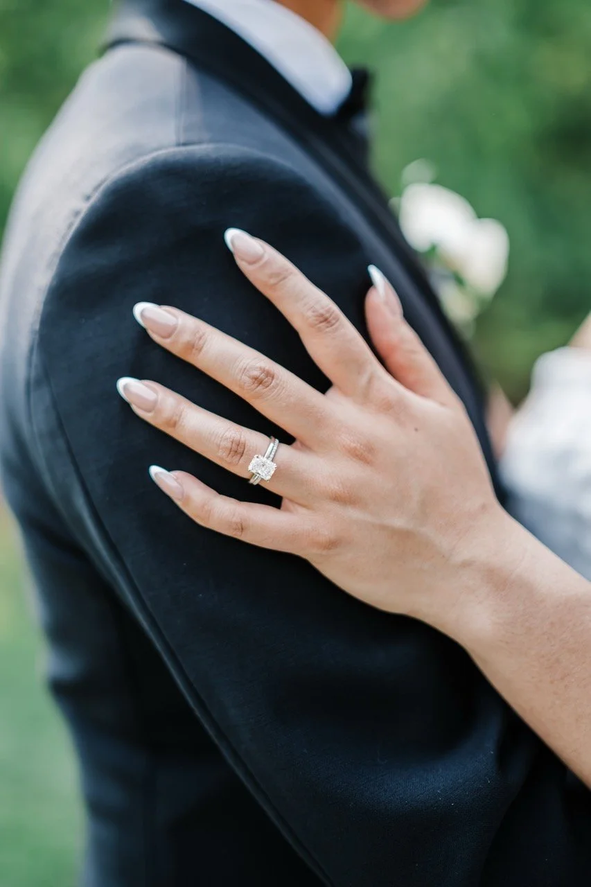T&C_Sneakpeeks_CalgaryWeddingPhotographer-60 Large.jpeg