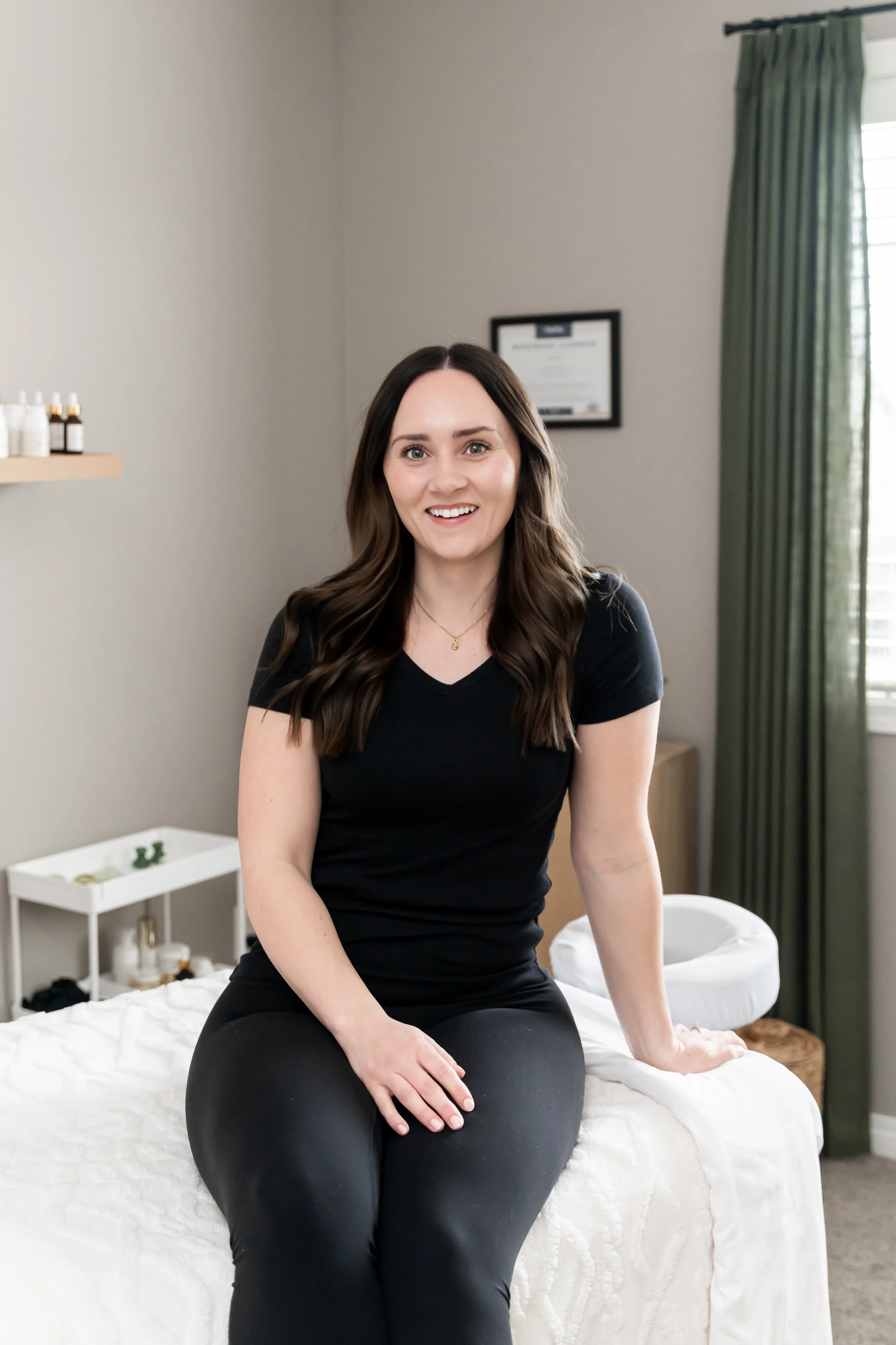 Professional headshots that feel confident, natural, and aligned with your brand. As a Calgary branding photographer, I create modern, editorial-style headshots for entrepreneurs, creatives, and professionals looking to elevate their online presence.