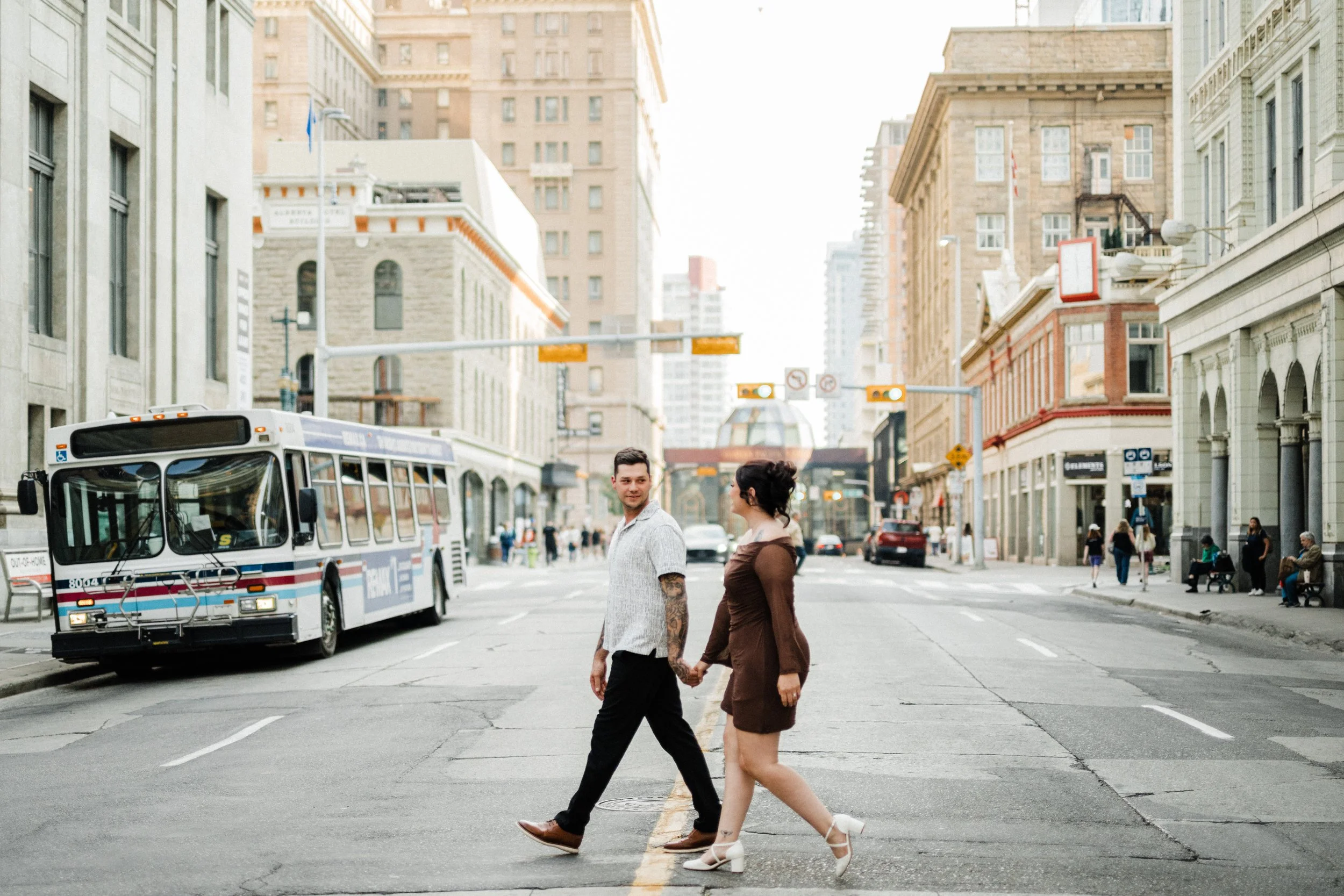 If you’re looking for Calgary engagement photography with a modern, playful, and editorial feel, you’re in the right place. I capture couples in a way that blends candid moments with a stylish, fashion-inspired edge—so your photos feel effortless, na
