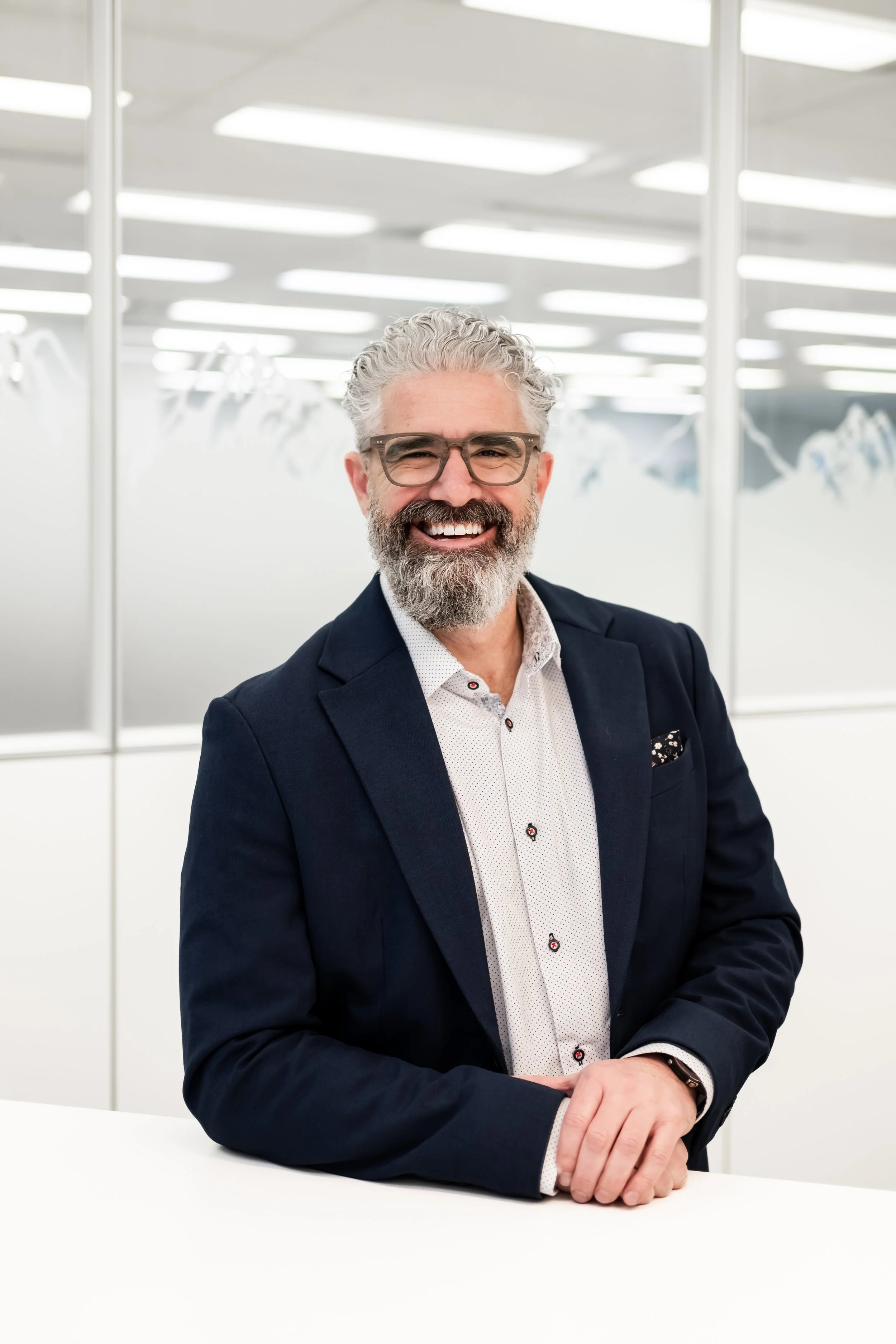 Professional headshots that feel confident, natural, and aligned with your brand. As a Calgary branding photographer, I create modern, editorial-style headshots for entrepreneurs, creatives, and professionals looking to elevate their online presence.