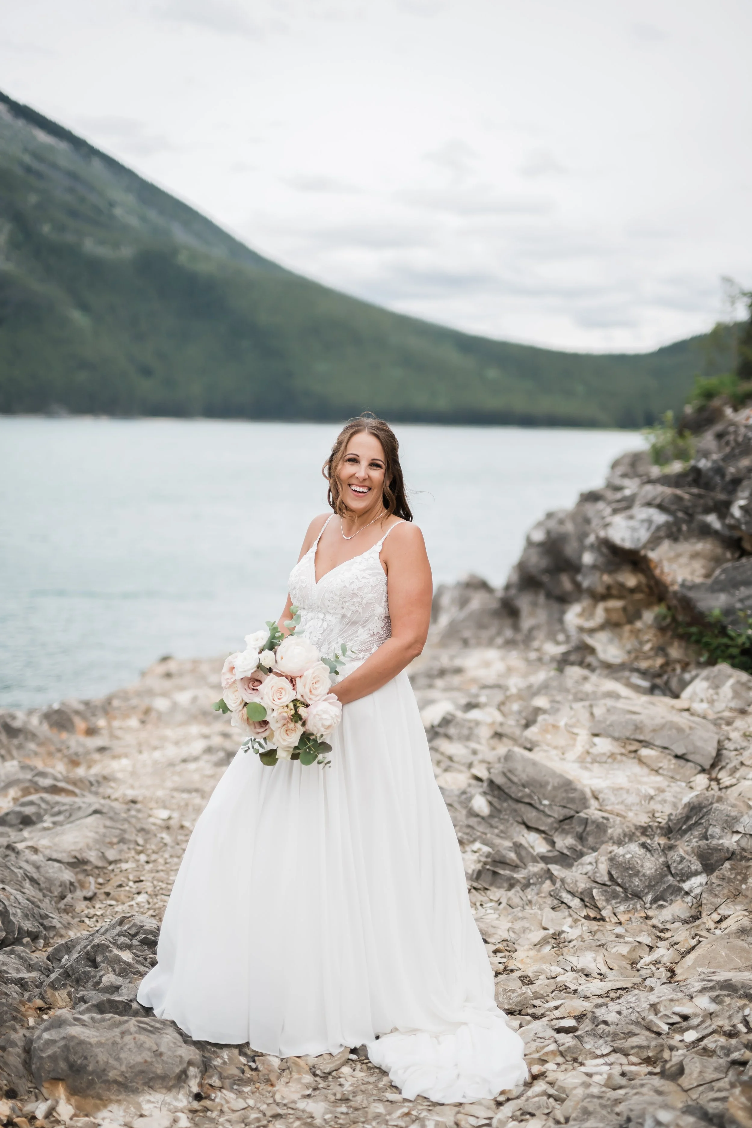 P&R_CalgaryWeddingPhotographer-73.jpeg