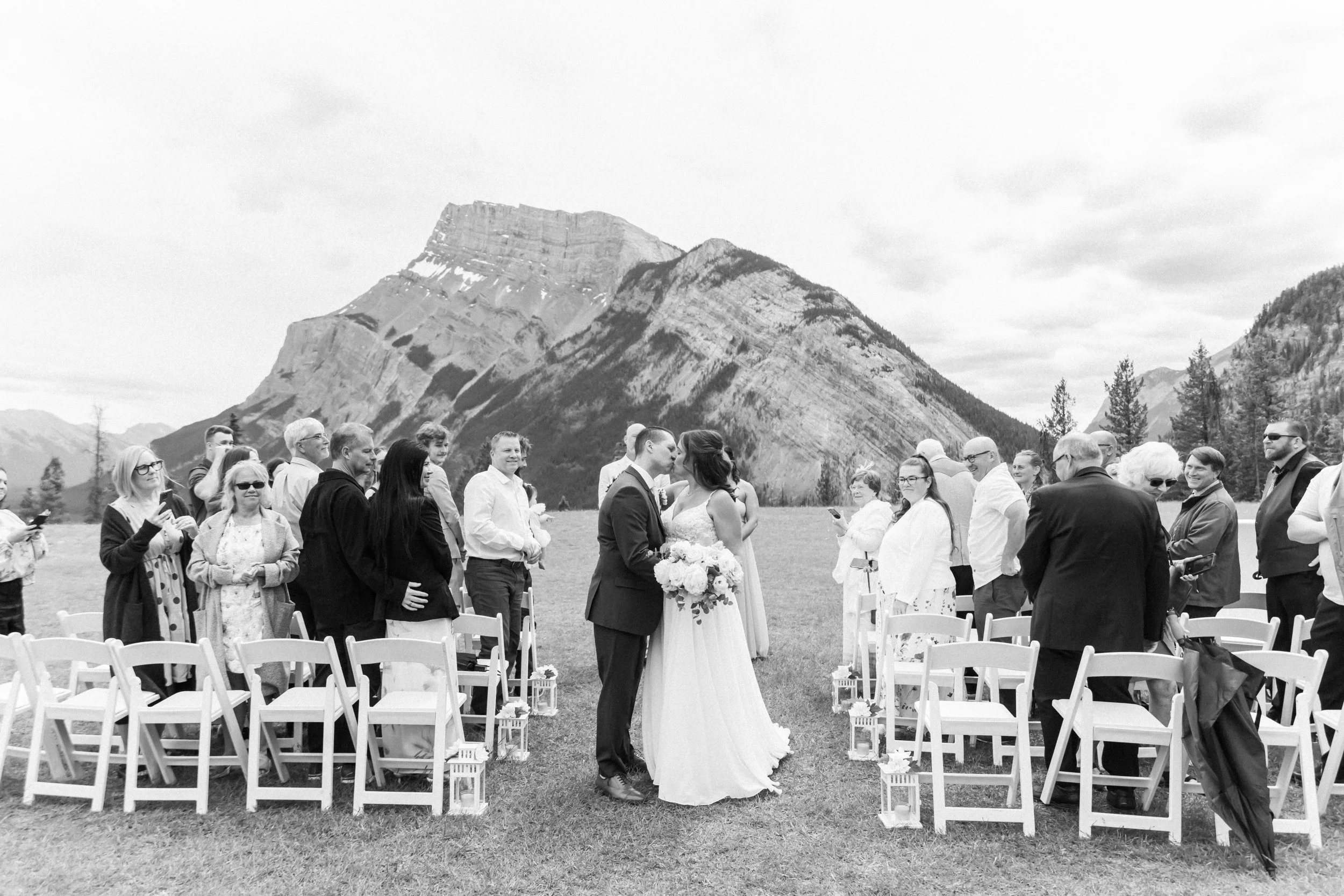 P&R_CalgaryWeddingPhotographer-12.jpeg