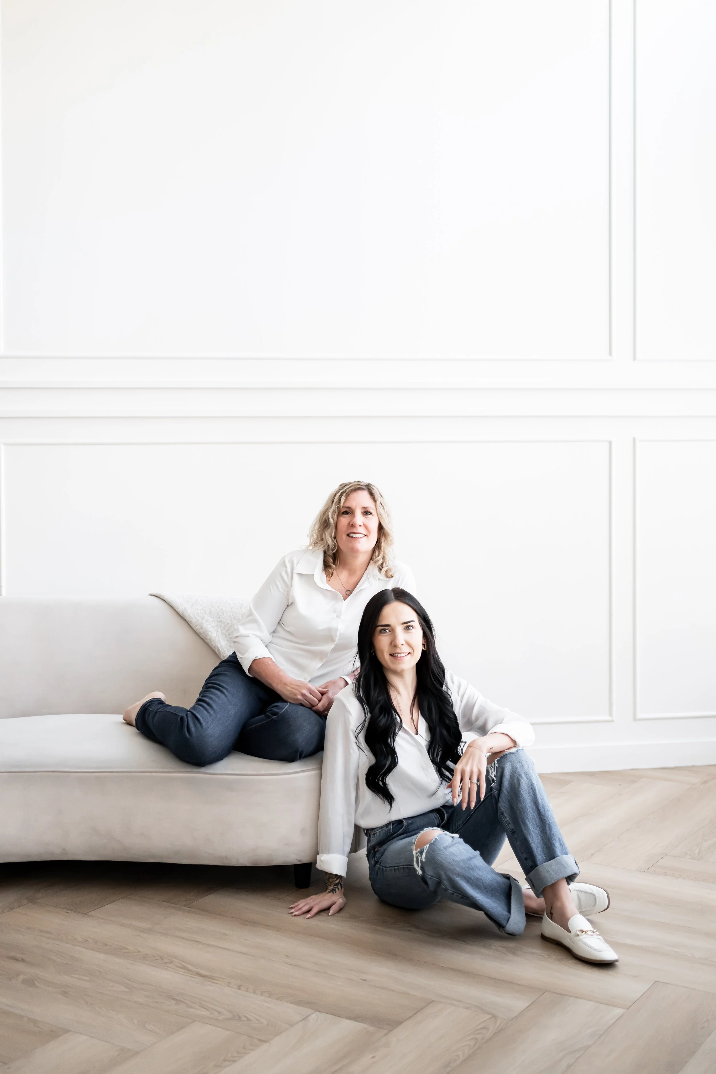 Professional headshots that feel confident, natural, and aligned with your brand. As a Calgary branding photographer, I create modern, editorial-style headshots for entrepreneurs, creatives, and professionals looking to elevate their online presence.