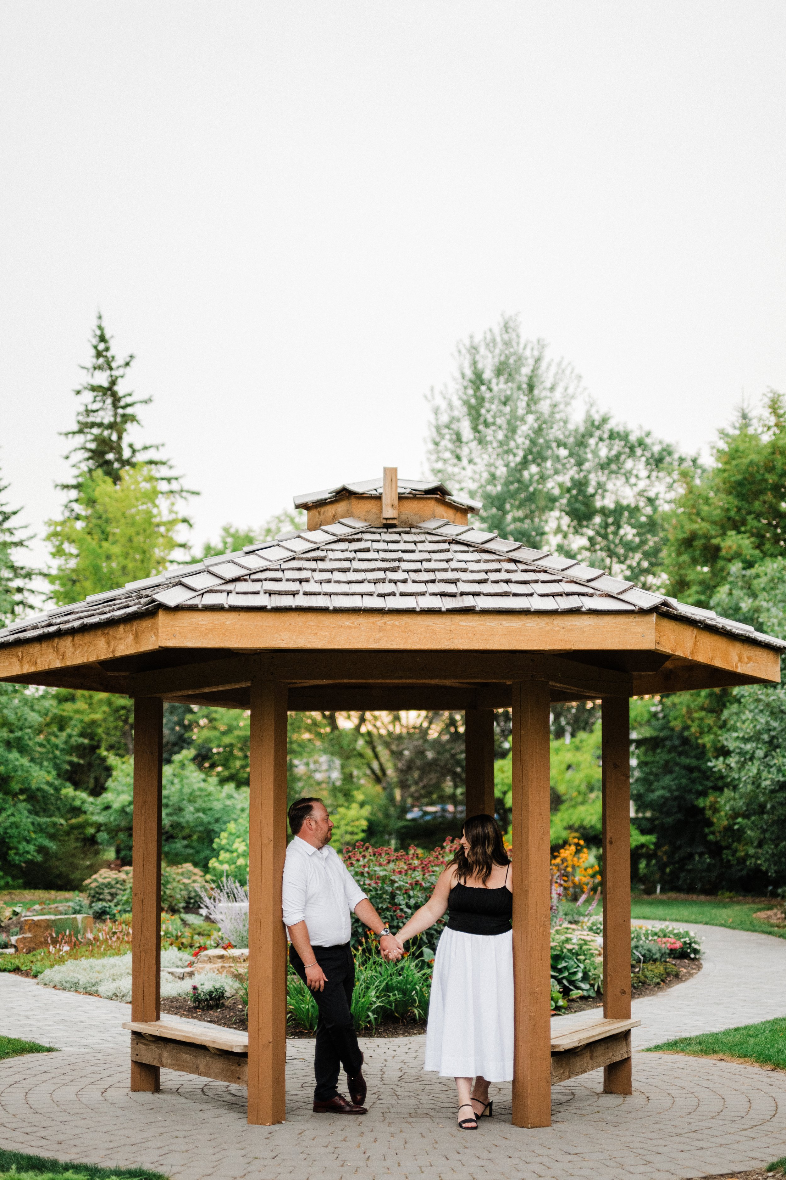 If you’re looking for Calgary engagement photography with a modern, playful, and editorial feel, you’re in the right place. I capture couples in a way that blends candid moments with a stylish, fashion-inspired edge—so your photos feel effortless, na