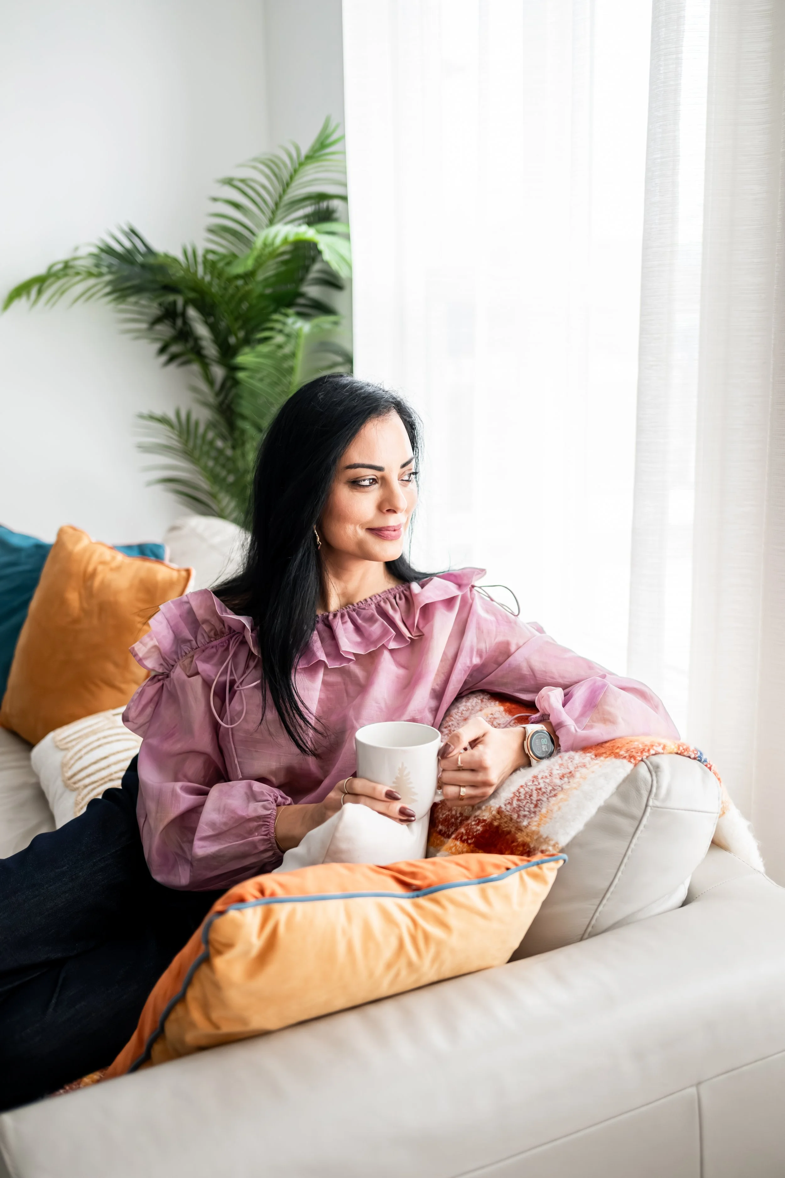 Professional headshots that feel confident, natural, and aligned with your brand. As a Calgary branding photographer, I create modern, editorial-style headshots for entrepreneurs, creatives, and professionals looking to elevate their online presence.