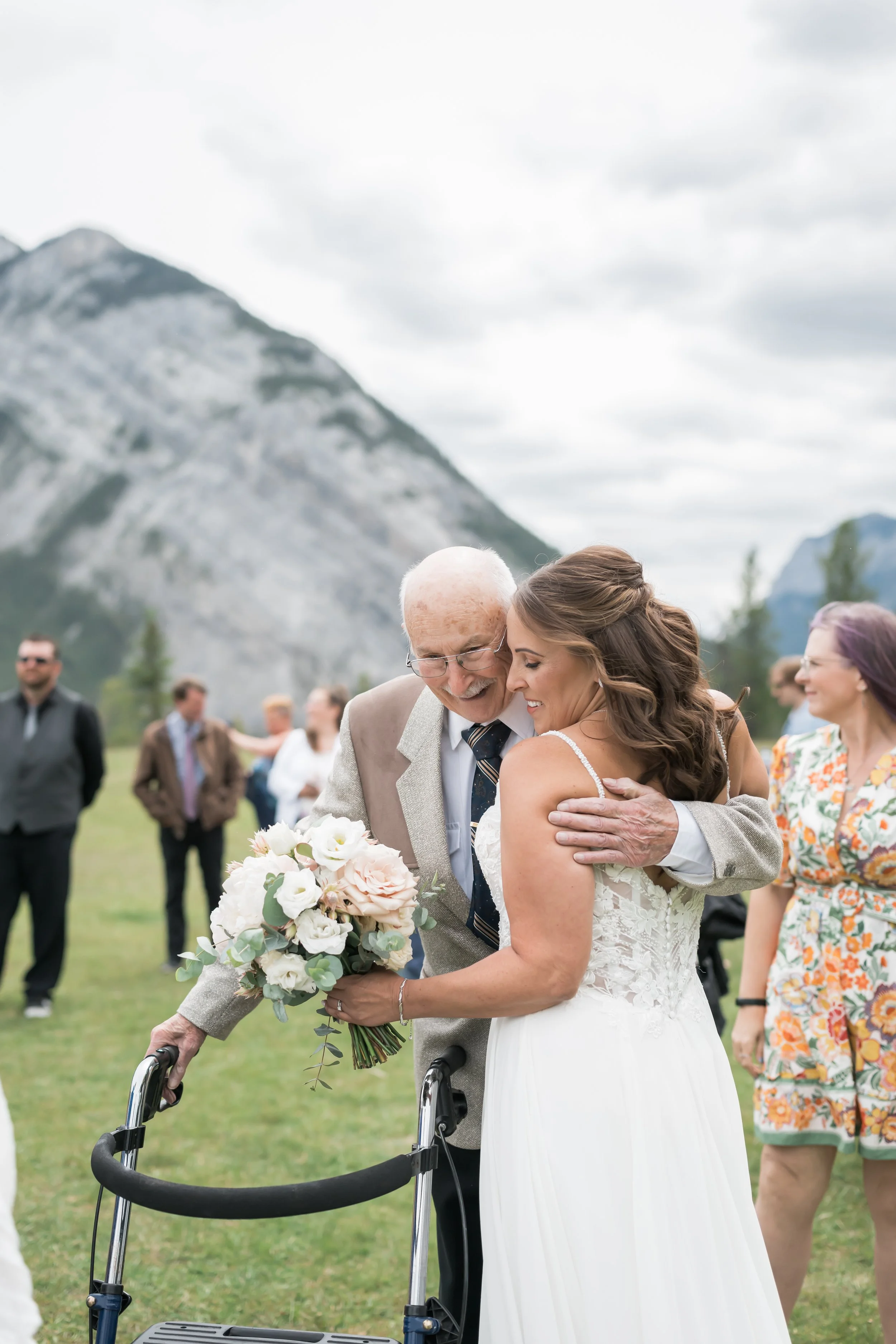 P&R_CalgaryWeddingPhotographer-16.jpeg