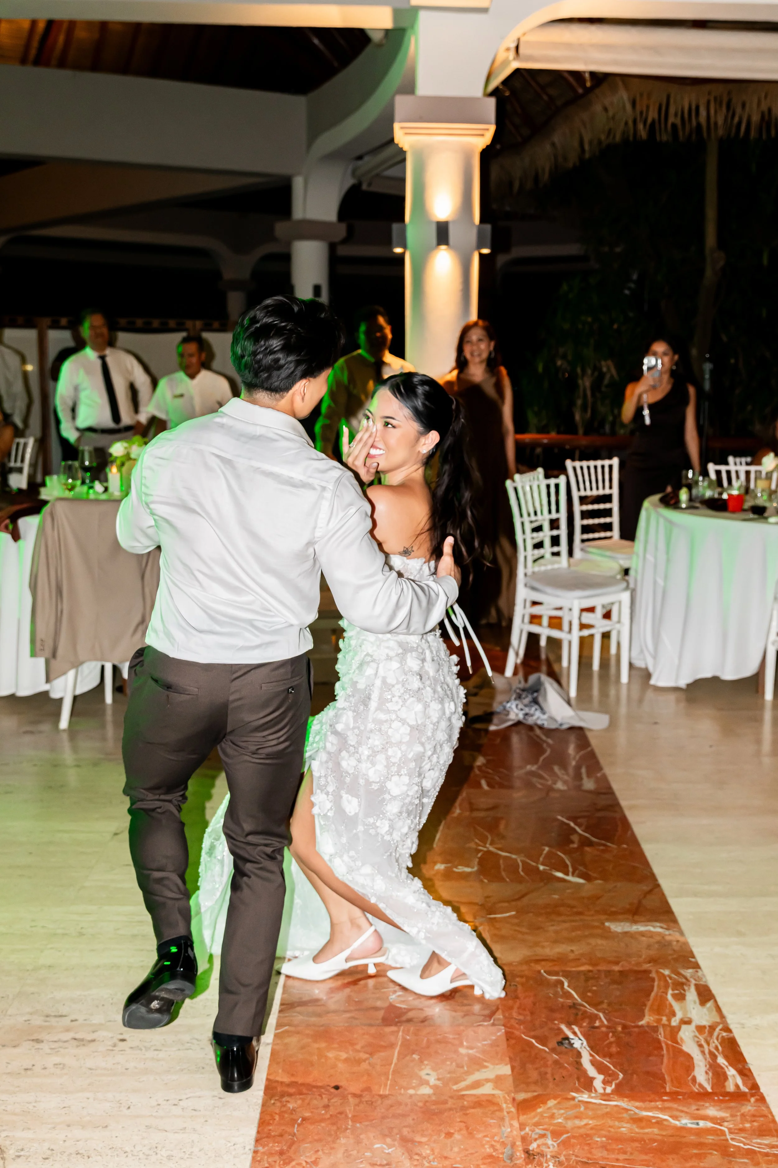 A&A_CalgaryWeddingPhotographer-1009.jpeg