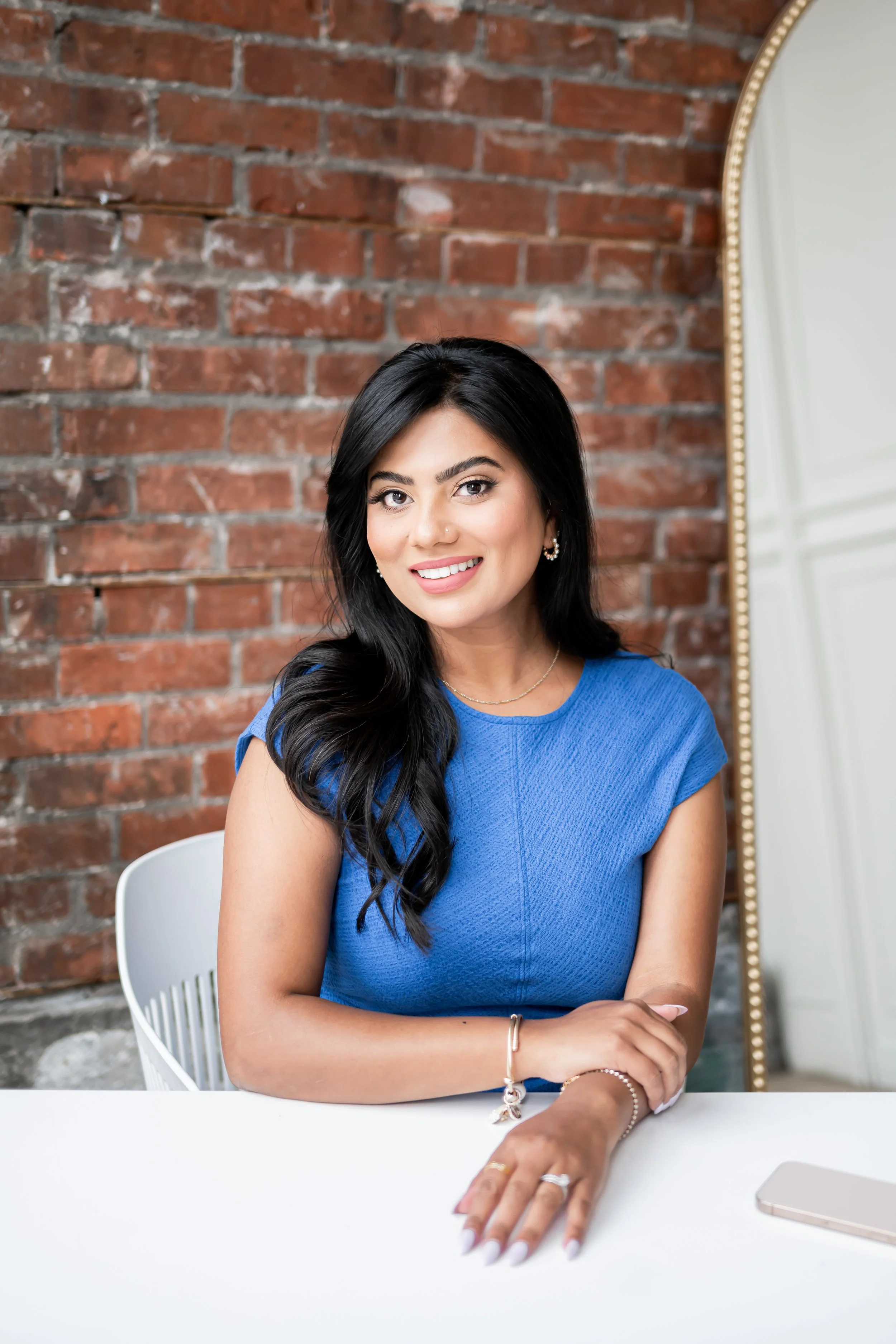 Professional headshots that feel confident, natural, and aligned with your brand. As a Calgary branding photographer, I create modern, editorial-style headshots for entrepreneurs, creatives, and professionals looking to elevate their online presence.