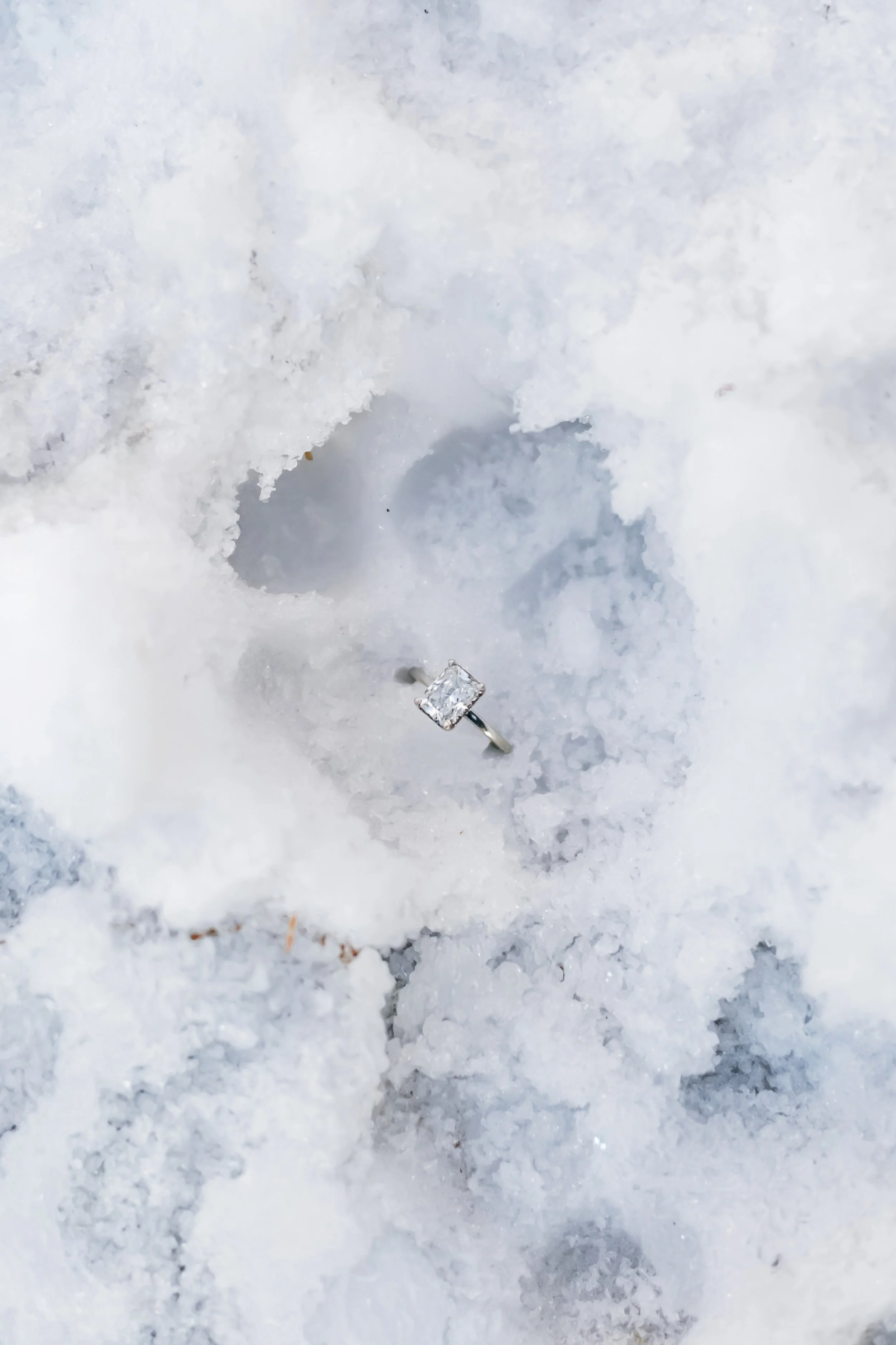 Celebrate your love story with timeless, natural engagement photography in Calgary. I’m Anastasia Kircheva, a professional photographer capturing authentic connection, emotion, and romance for couples across Calgary, Canmore, Banff, and beyond.

Whet