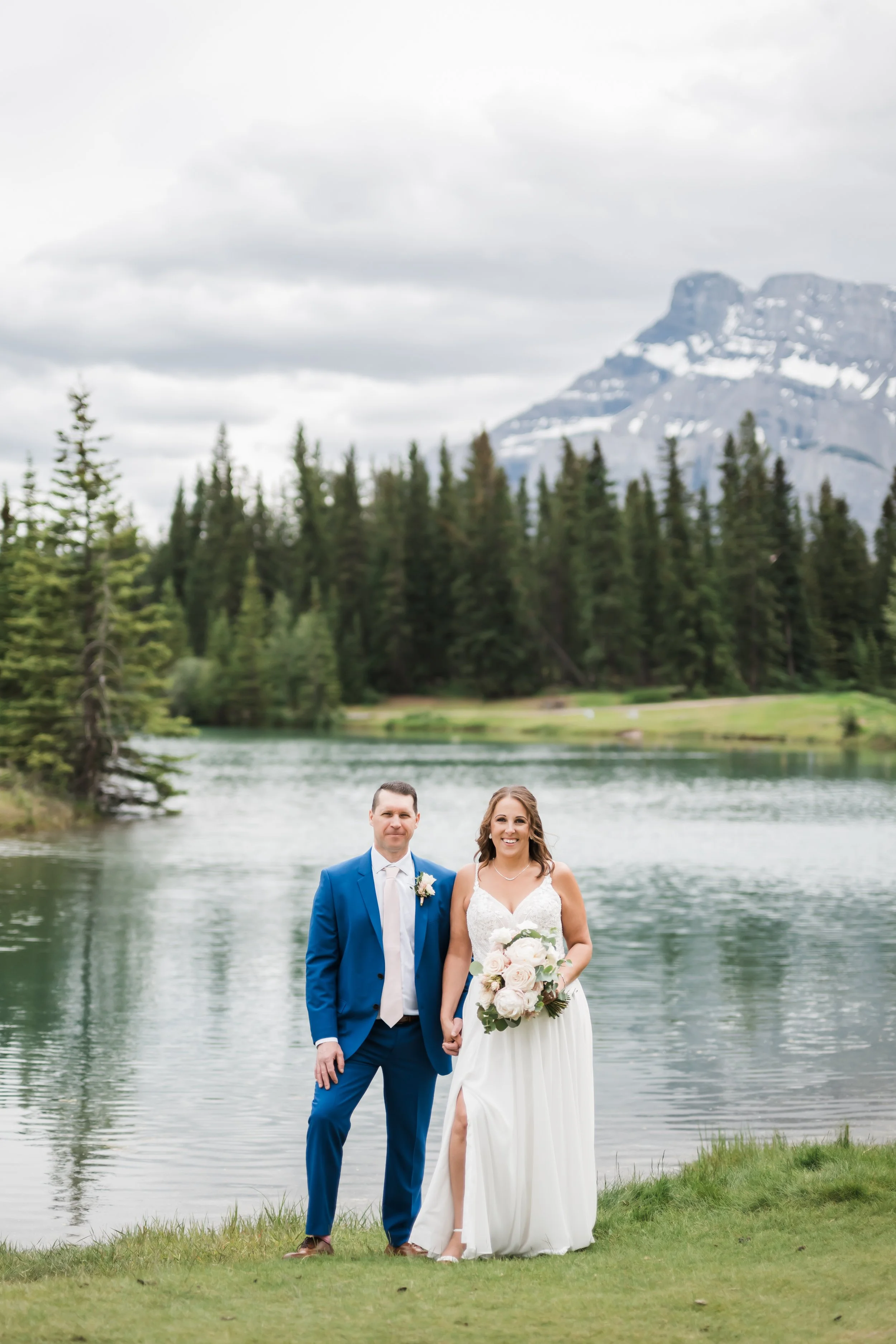 P&R_CalgaryWeddingPhotographer-43.jpeg