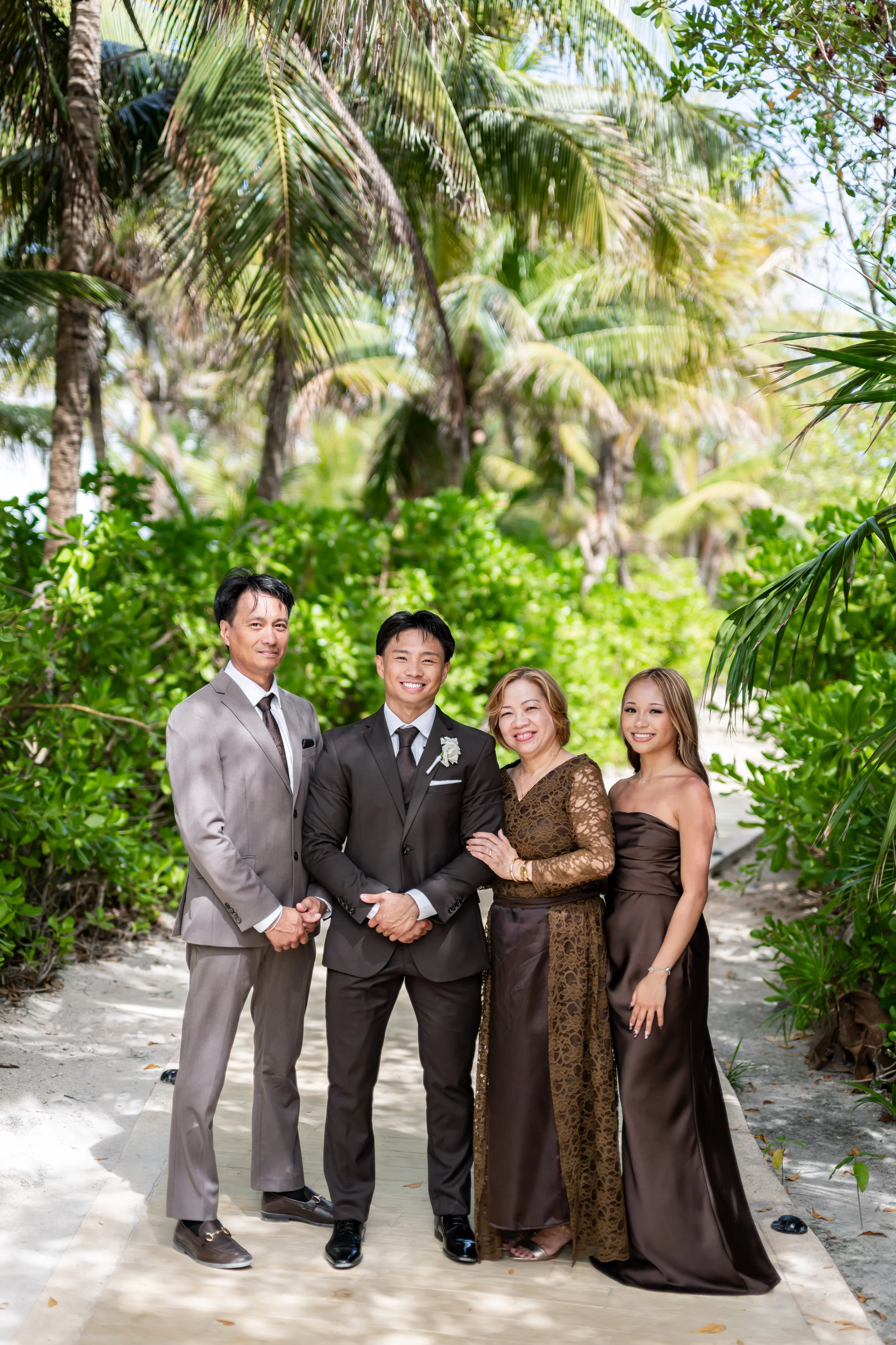 A&A_CalgaryWeddingPhotographer-479.jpeg