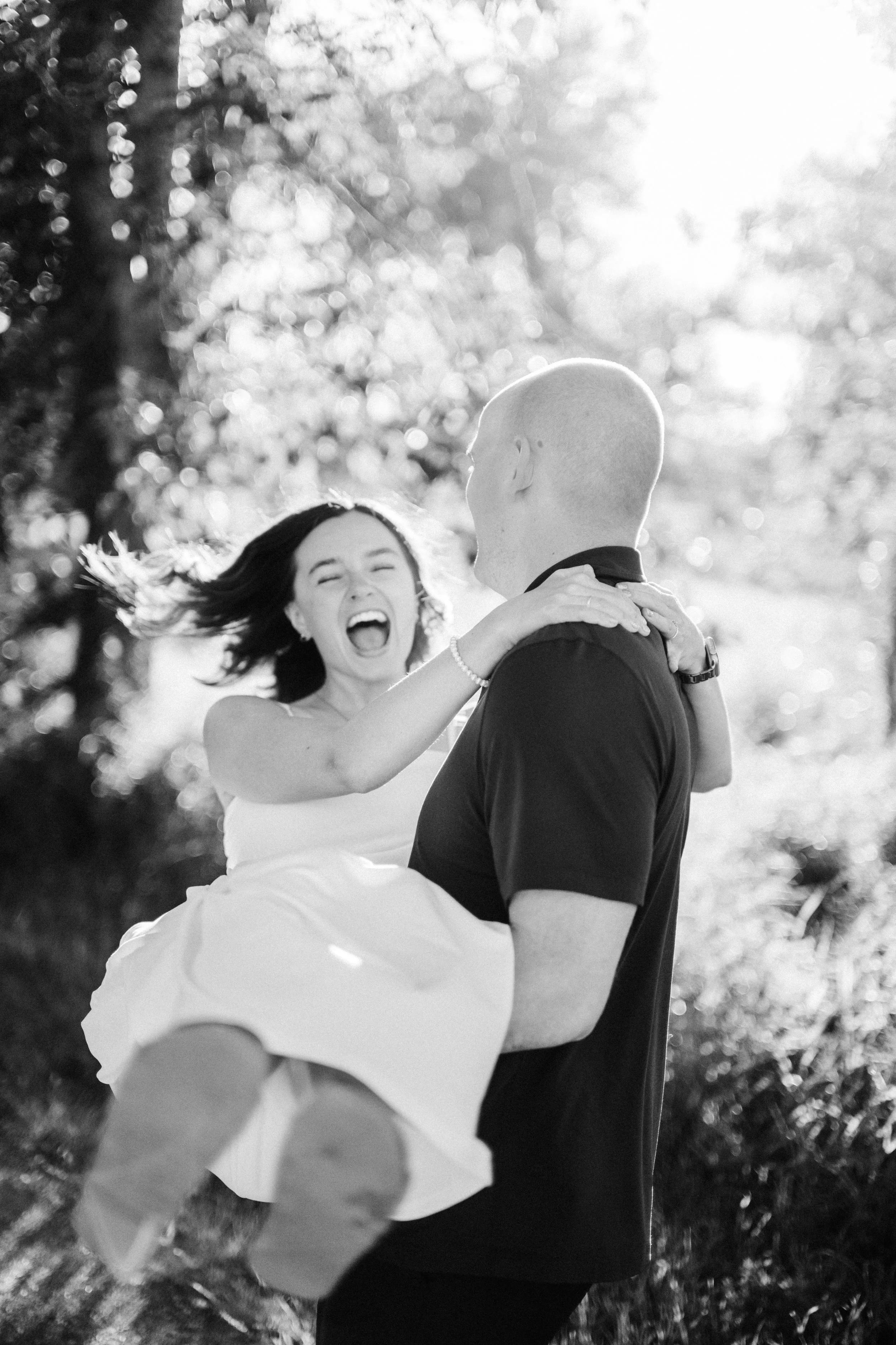 If you’re looking for Calgary engagement photography with a modern, playful, and editorial feel, you’re in the right place. I capture couples in a way that blends candid moments with a stylish, fashion-inspired edge—so your photos feel effortless, na