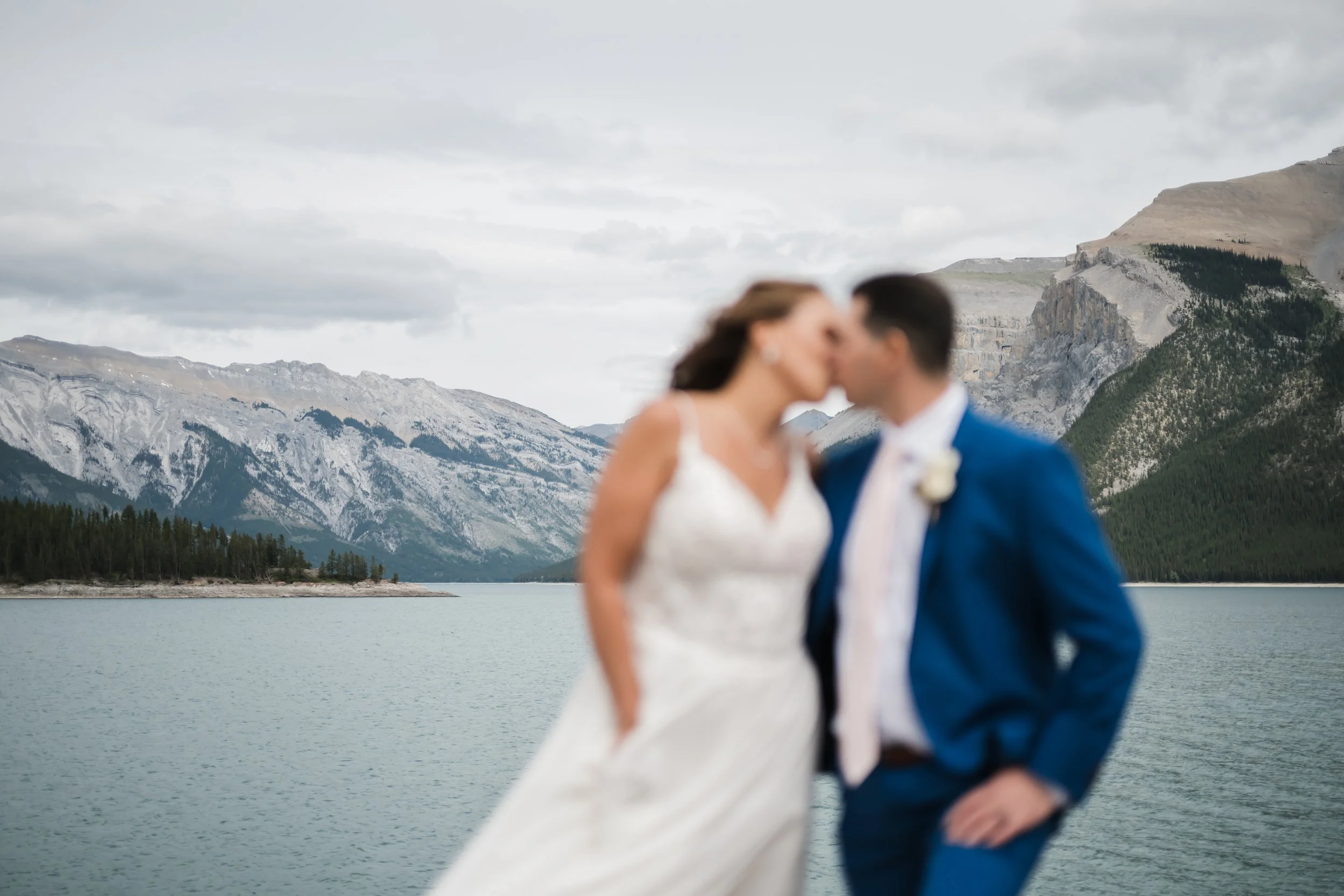 P&R_CalgaryWeddingPhotographer-61.jpeg