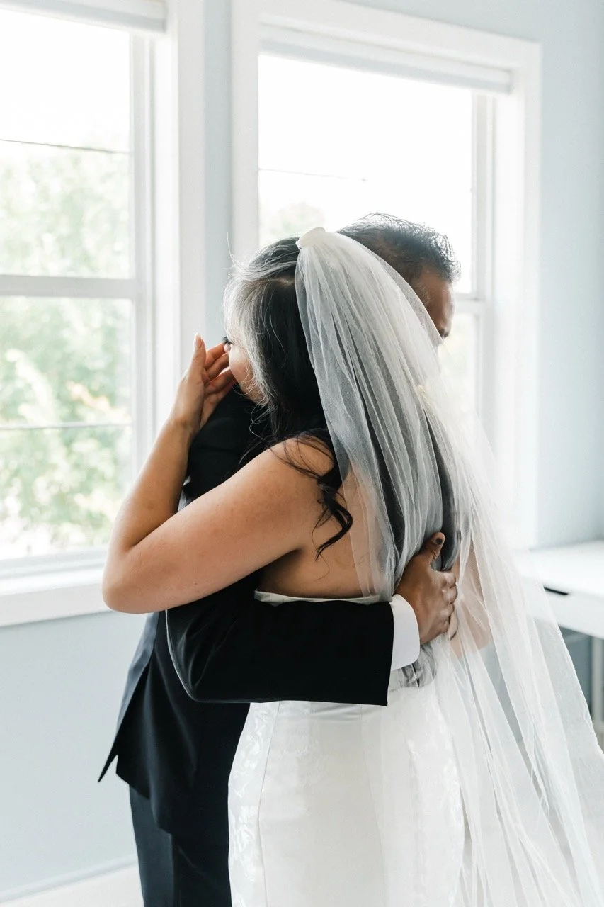 T&C_Sneakpeeks_CalgaryWeddingPhotographer-22 Large.jpeg