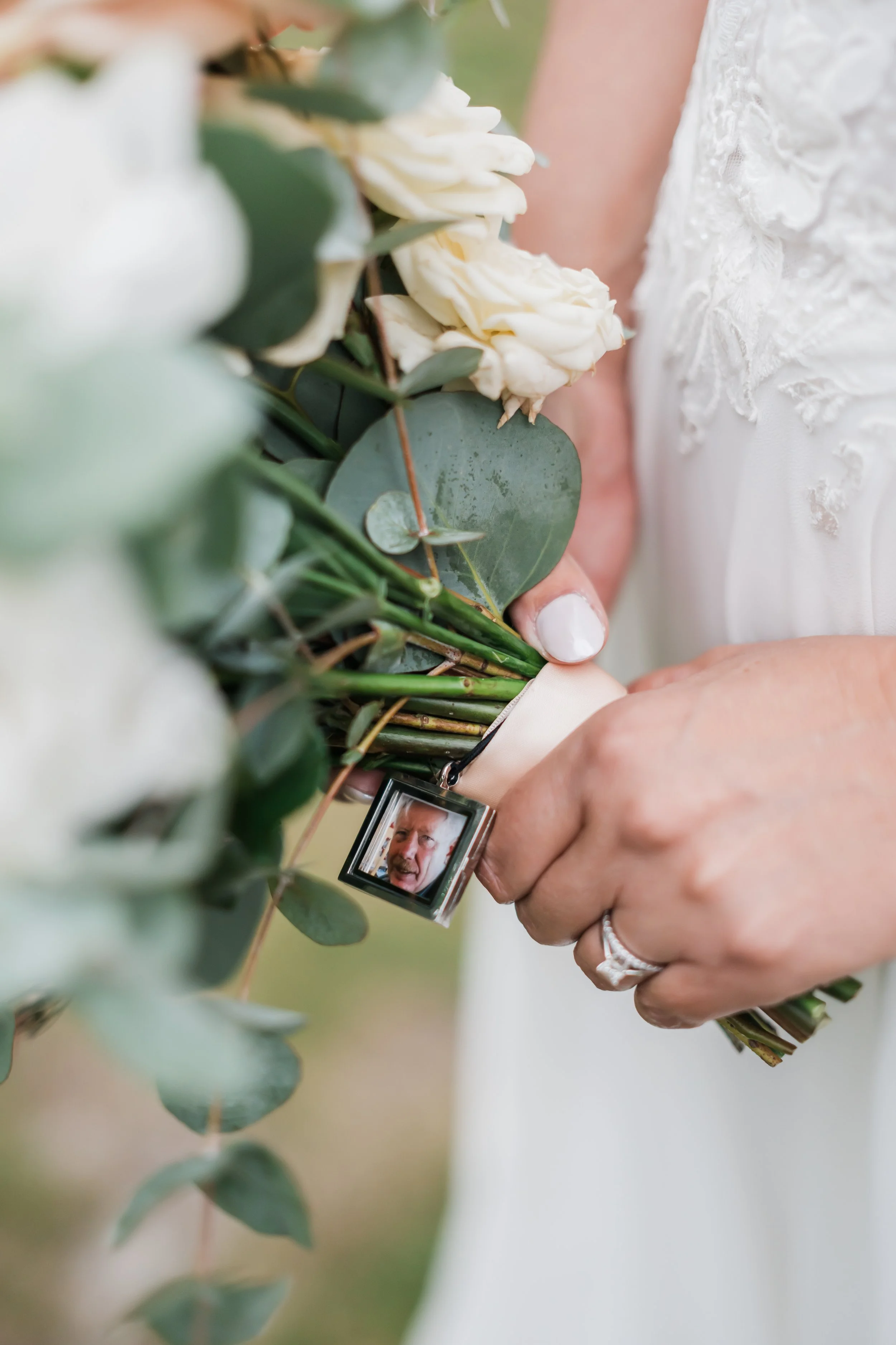 P&R_CalgaryWeddingPhotographer-27.jpeg