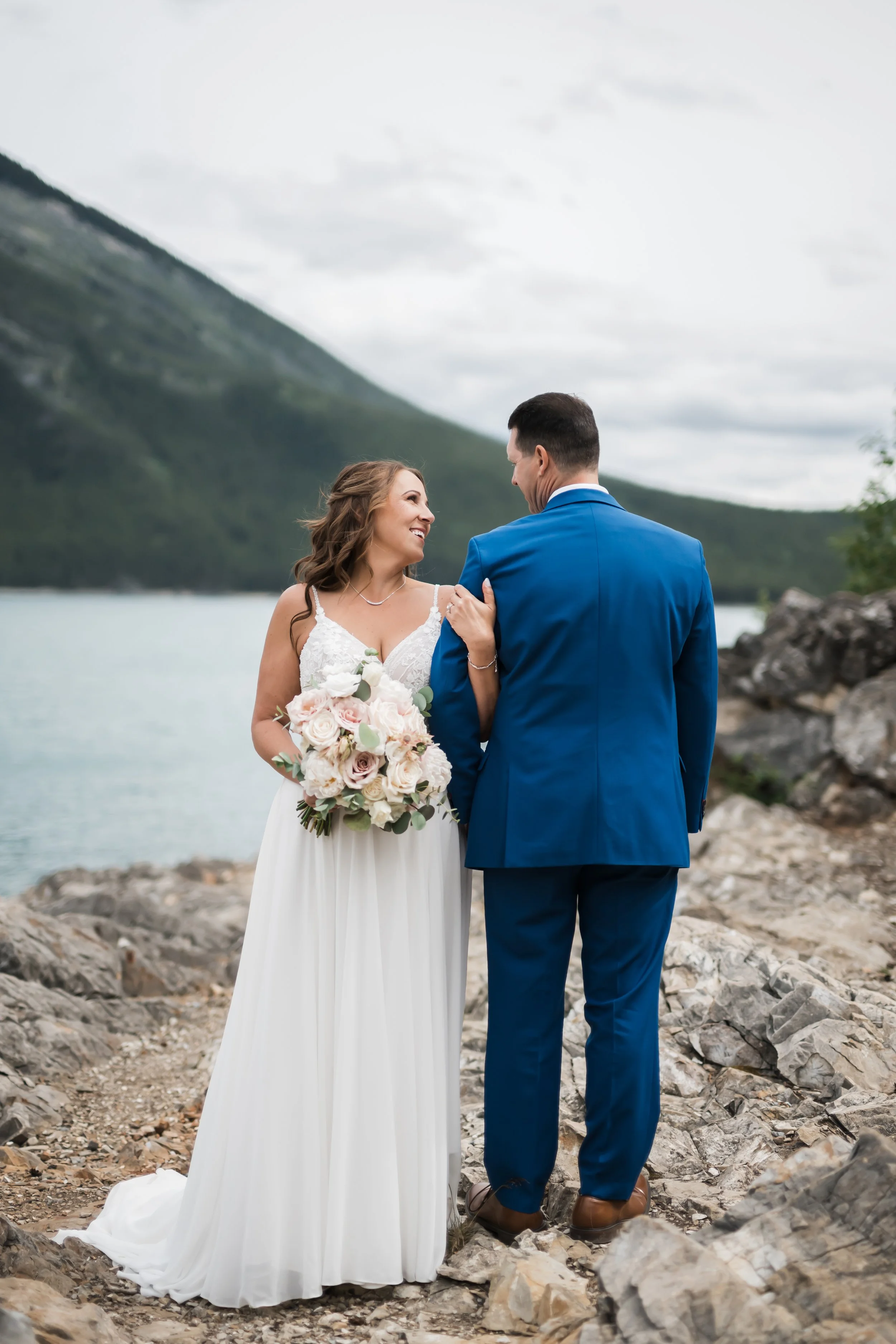 P&R_CalgaryWeddingPhotographer-71.jpeg