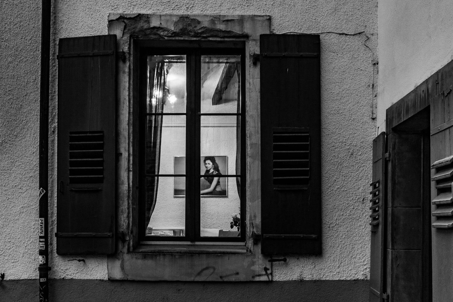 Window near Galerie du Marché, Lausanne, 2025