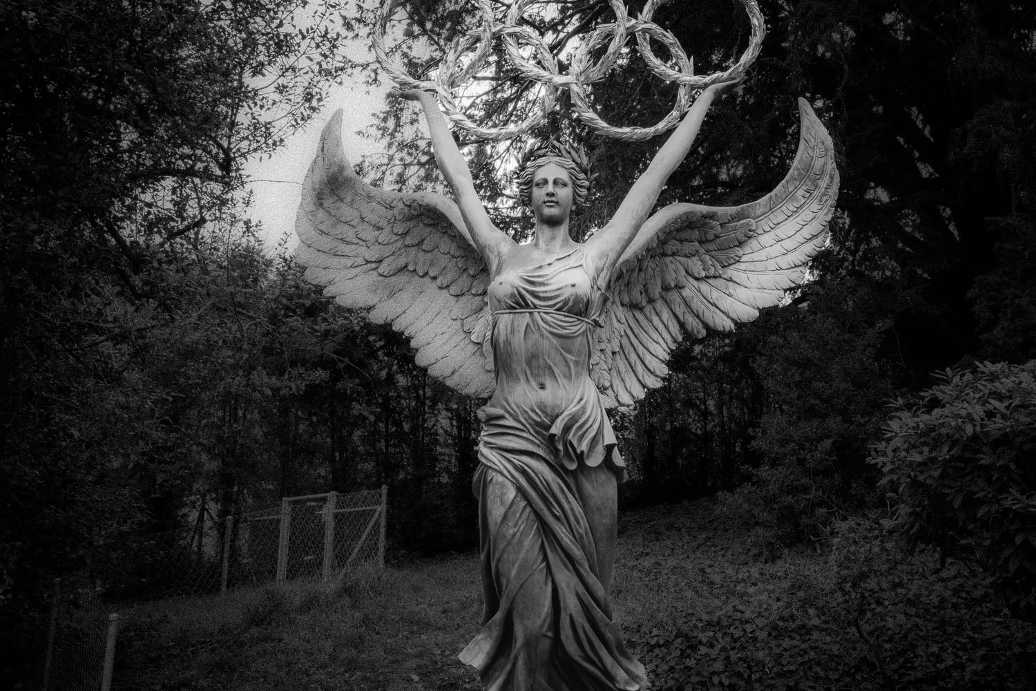 Nike, déesse grecque de la victoire, Parc Olympique, Lausanne, 2024