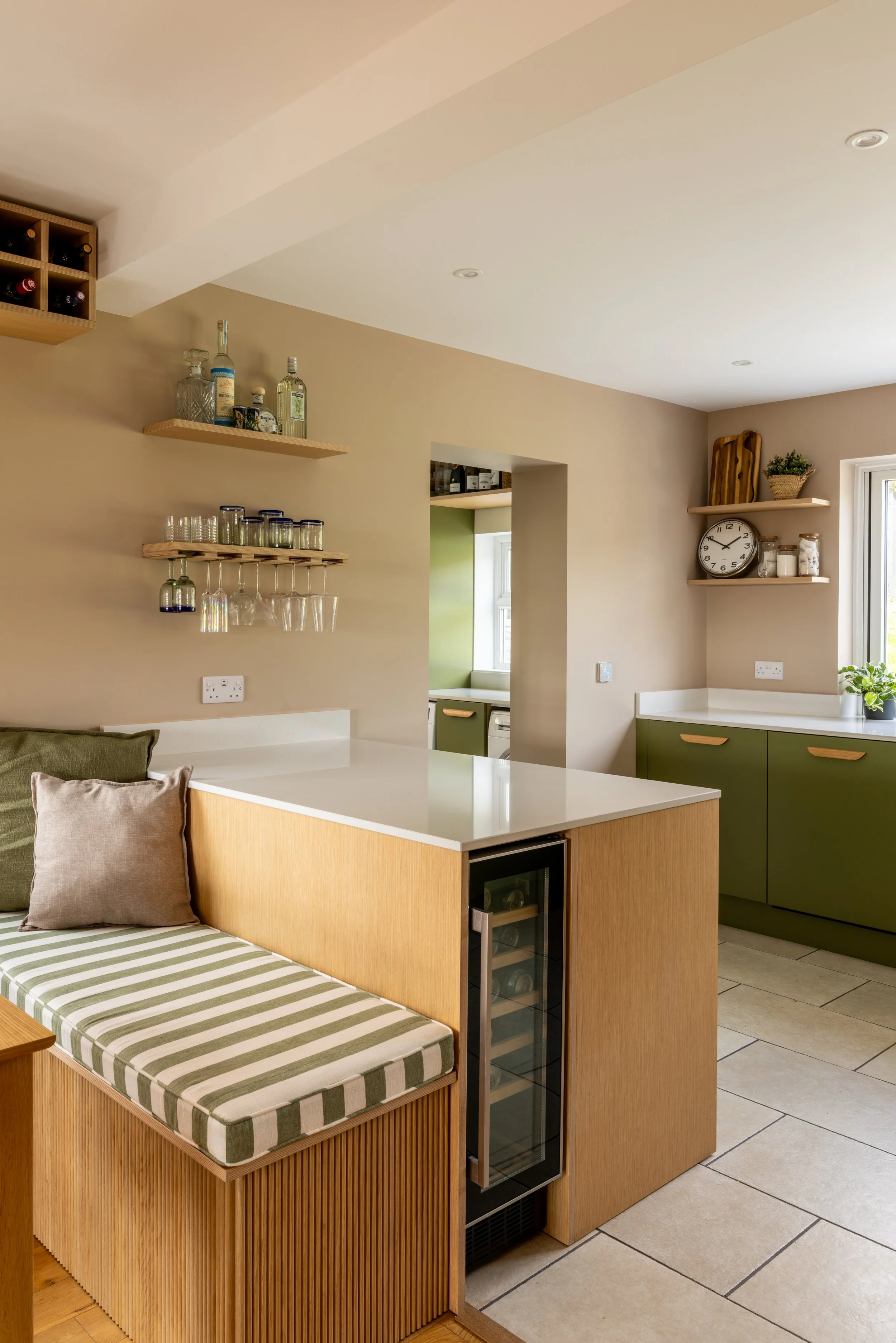 10 Deanway-35.jpg