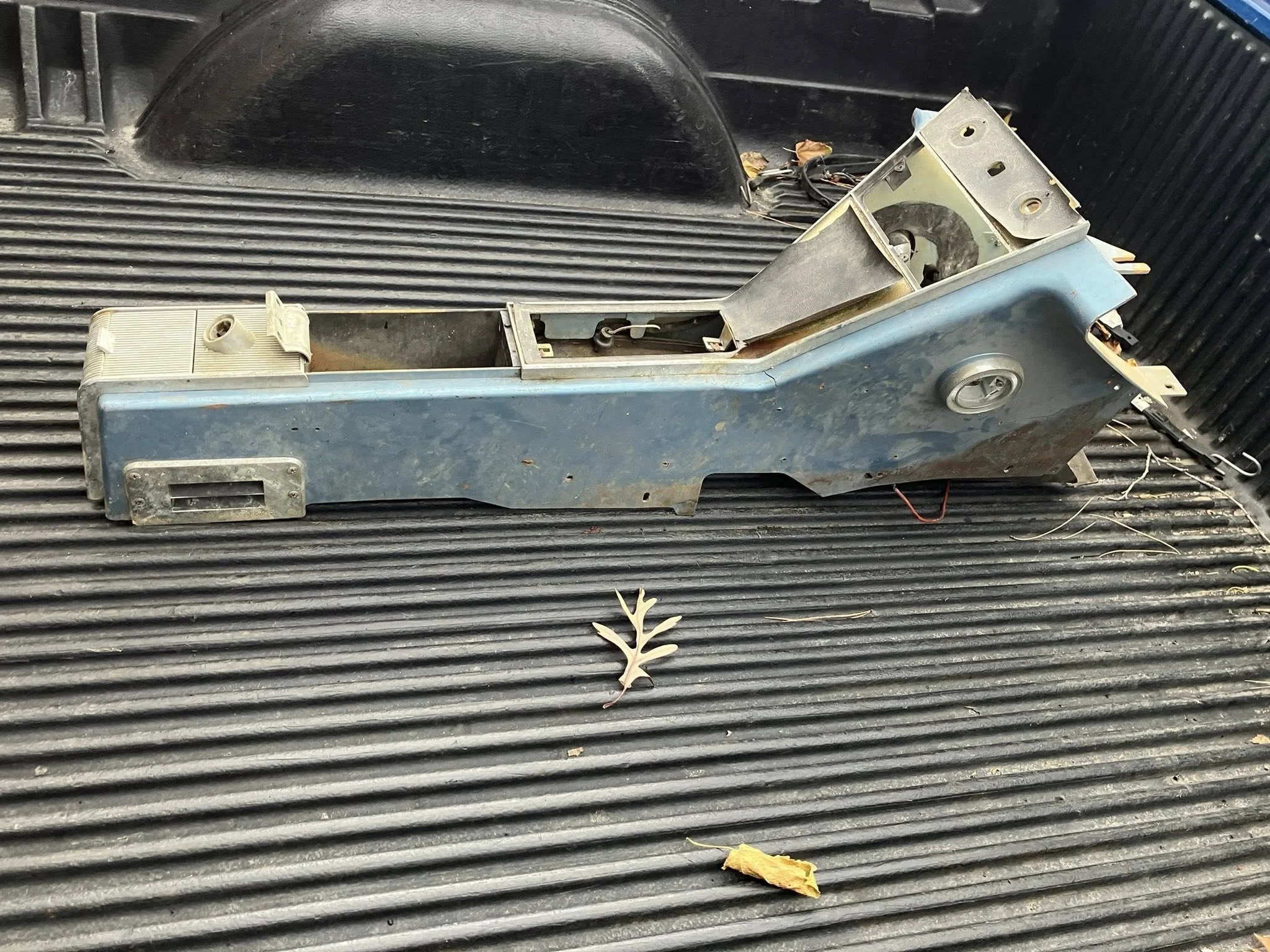 1963-64 Buick Riviera console