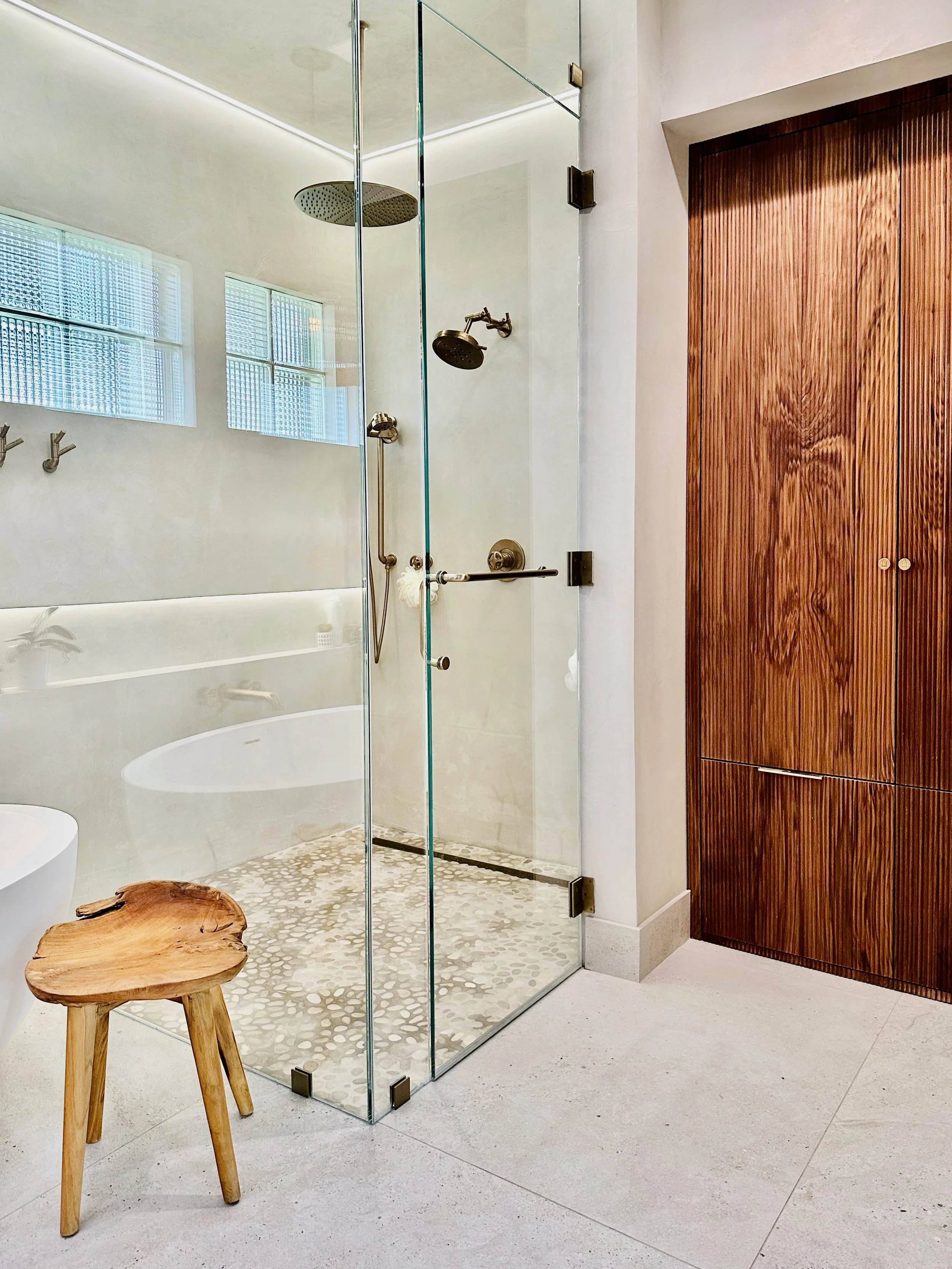 After shower and built-in 2.jpeg