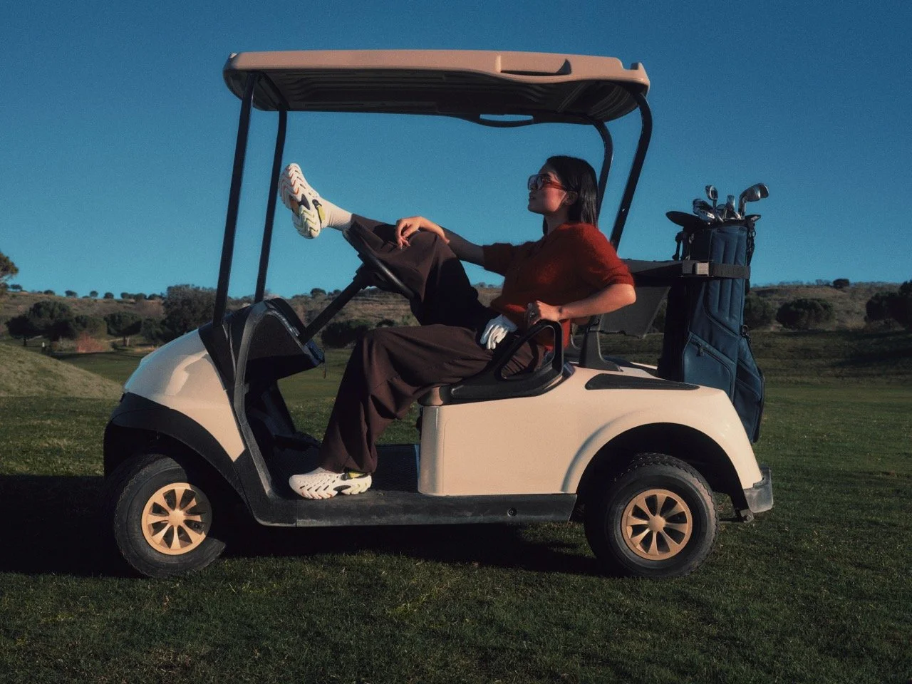 S326_Echo_DrivingRange_FullFigure_212810-1BB_0048 Large.jpeg