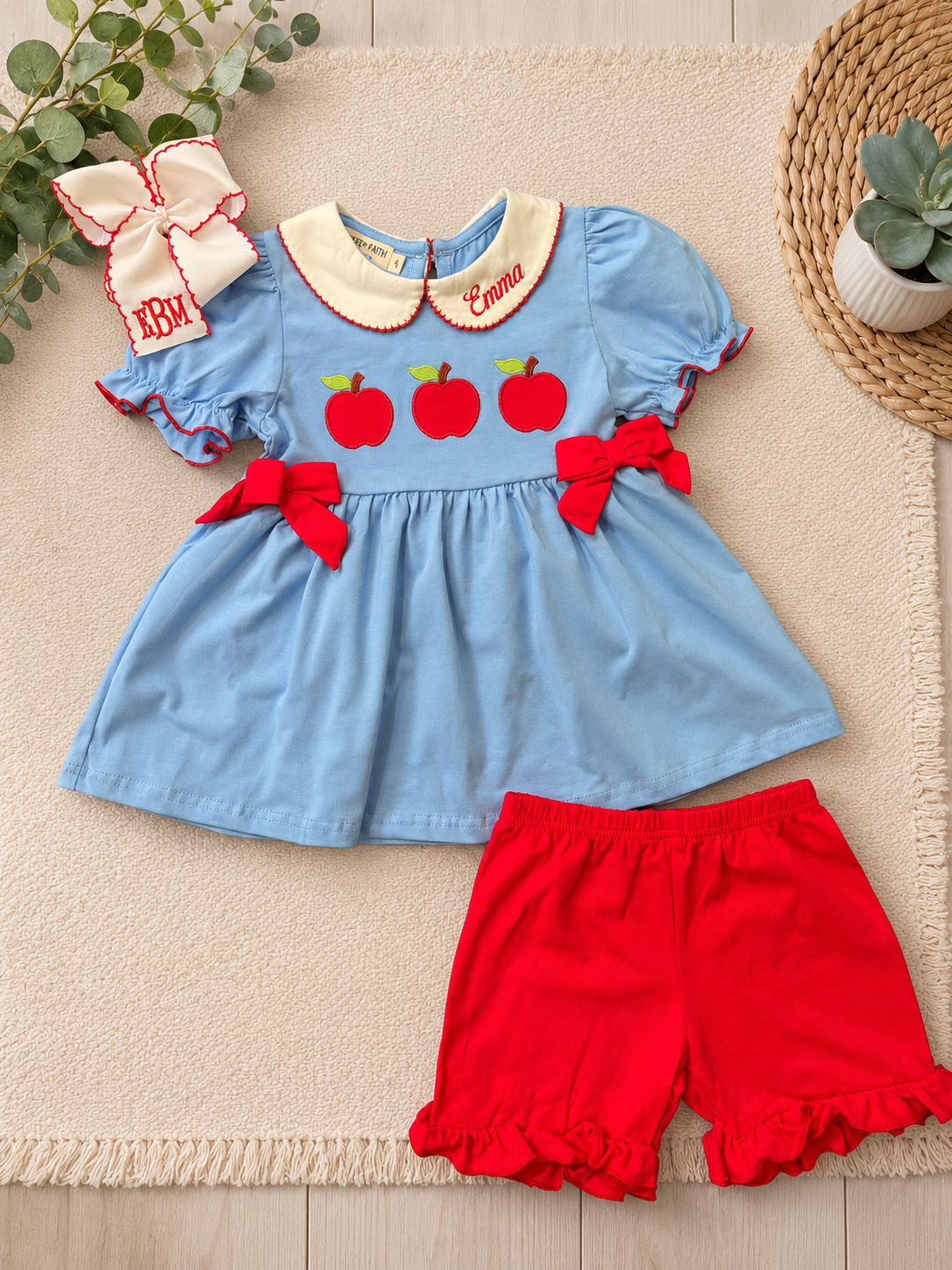 Apple Applique Short Set