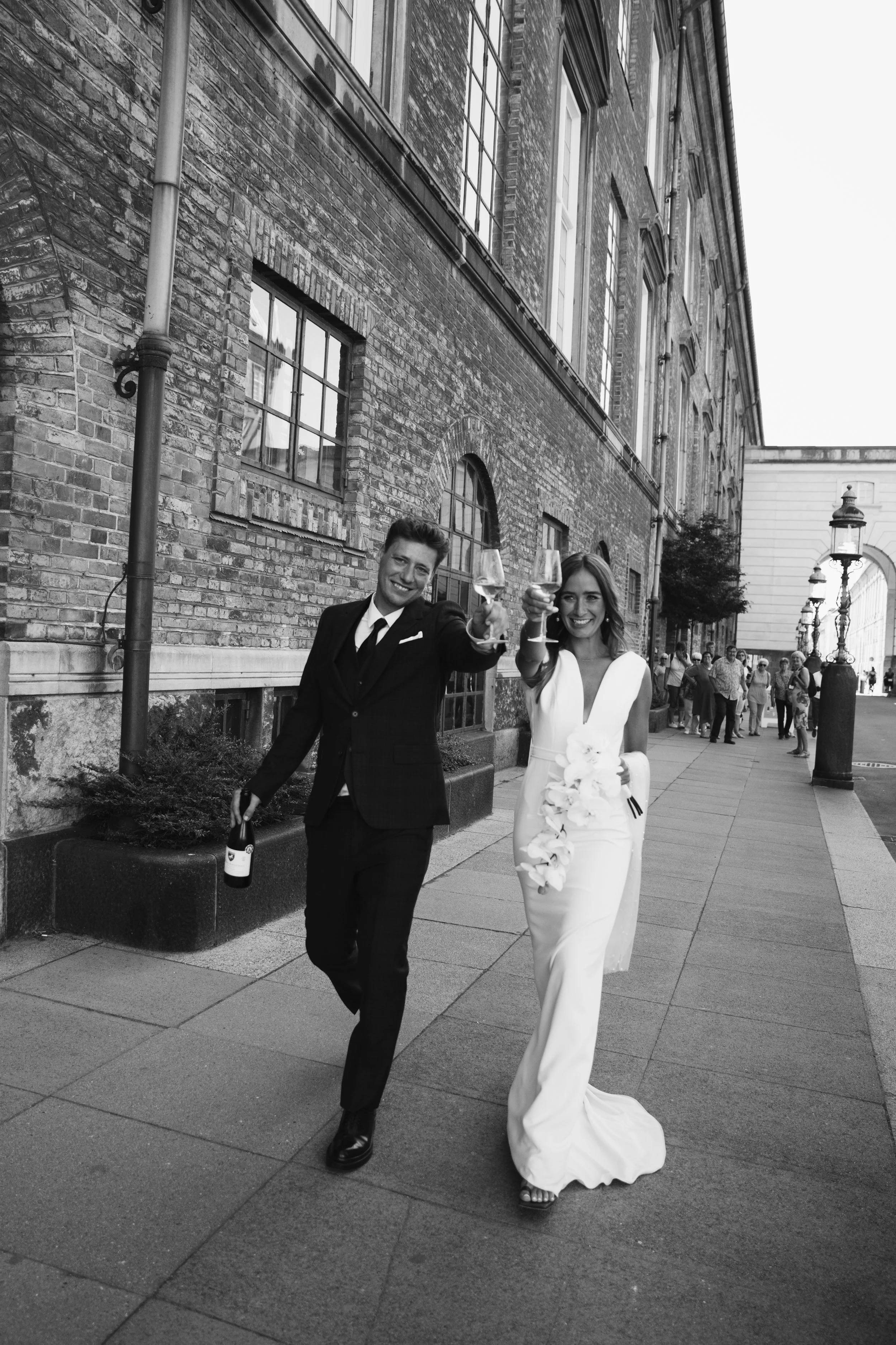 2022.08.12 Sof og Dennis' bryllup_done-358.jpg