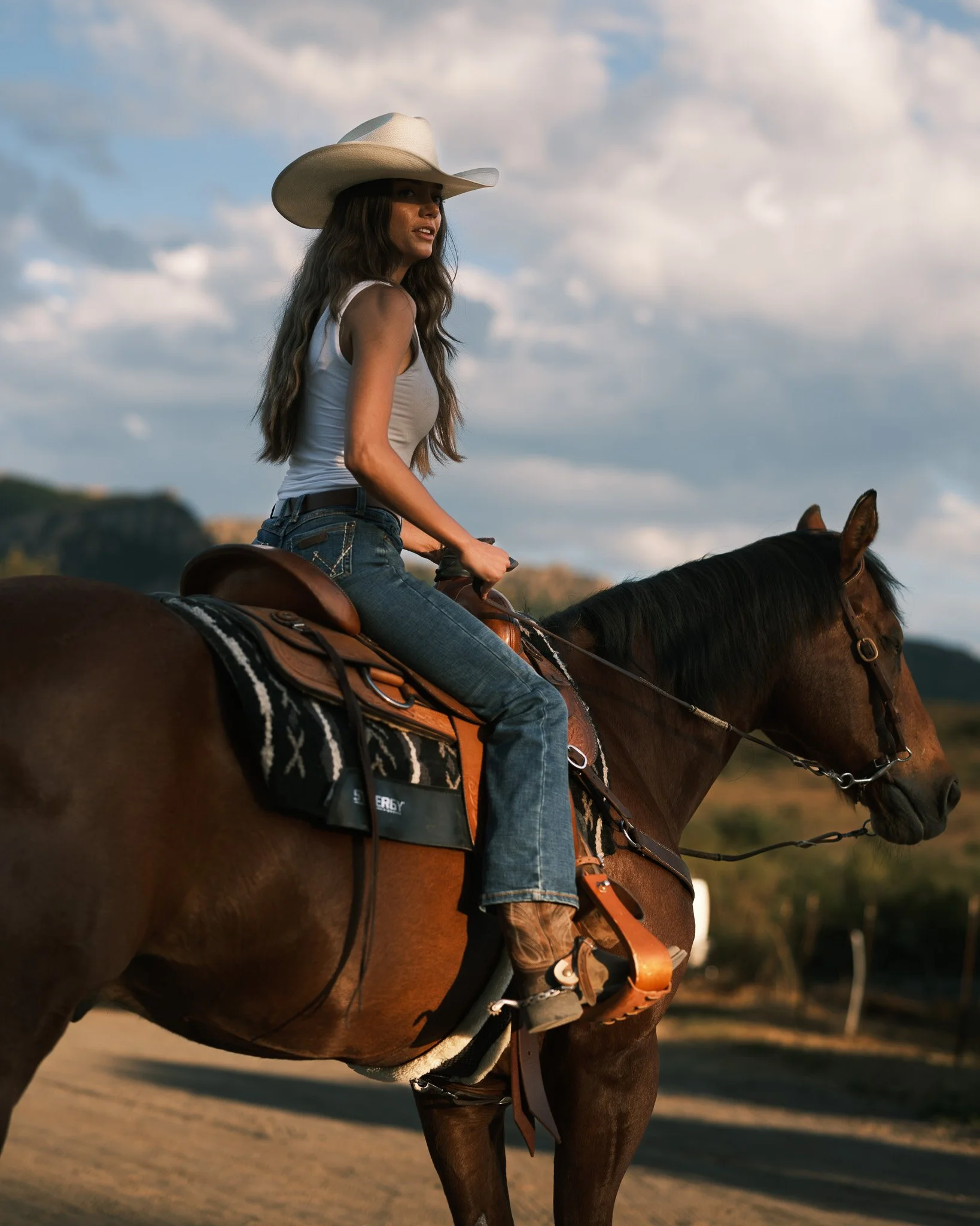 American_Eagle_PortfolioDSCF3212.jpg